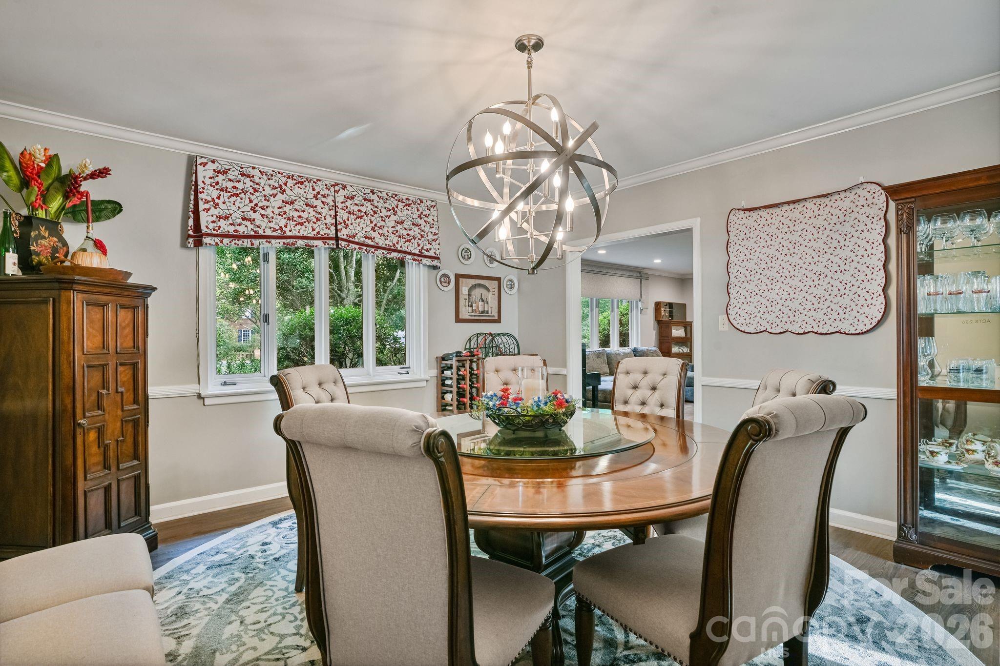 560 11th Avenue Circle NW — Hickory