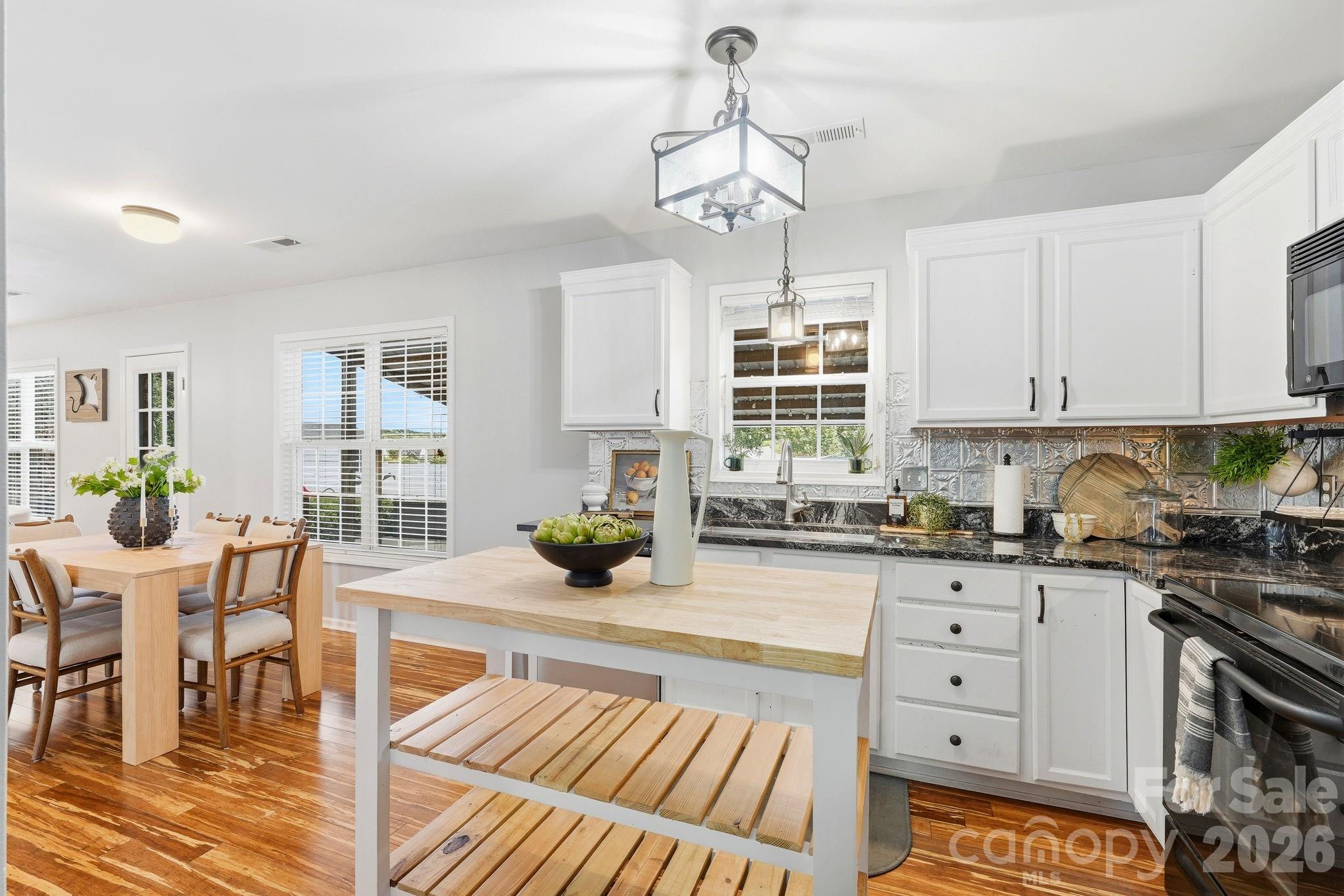 322 Sailway Road — Winston Salem