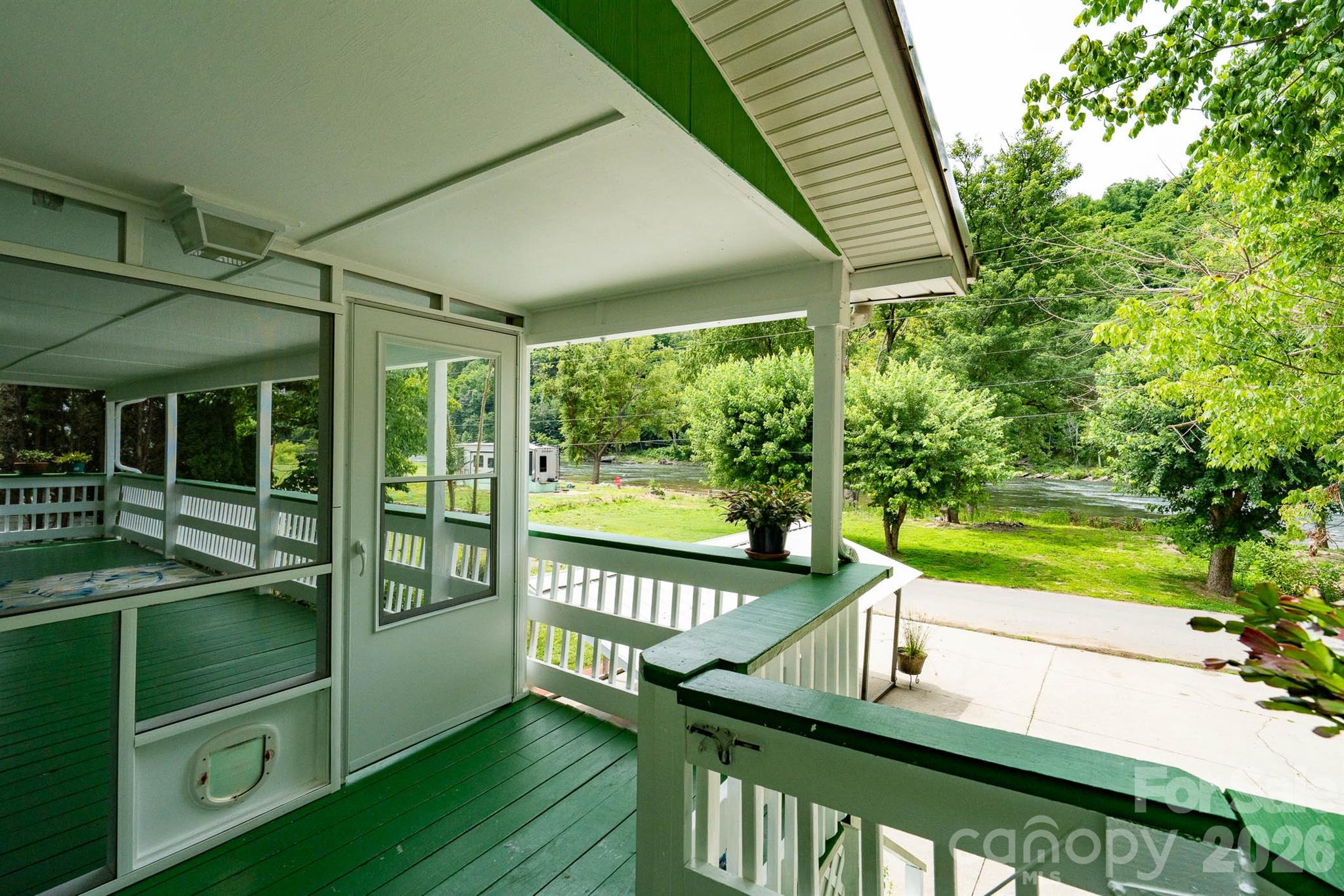 389 Rollins Road — Marshall