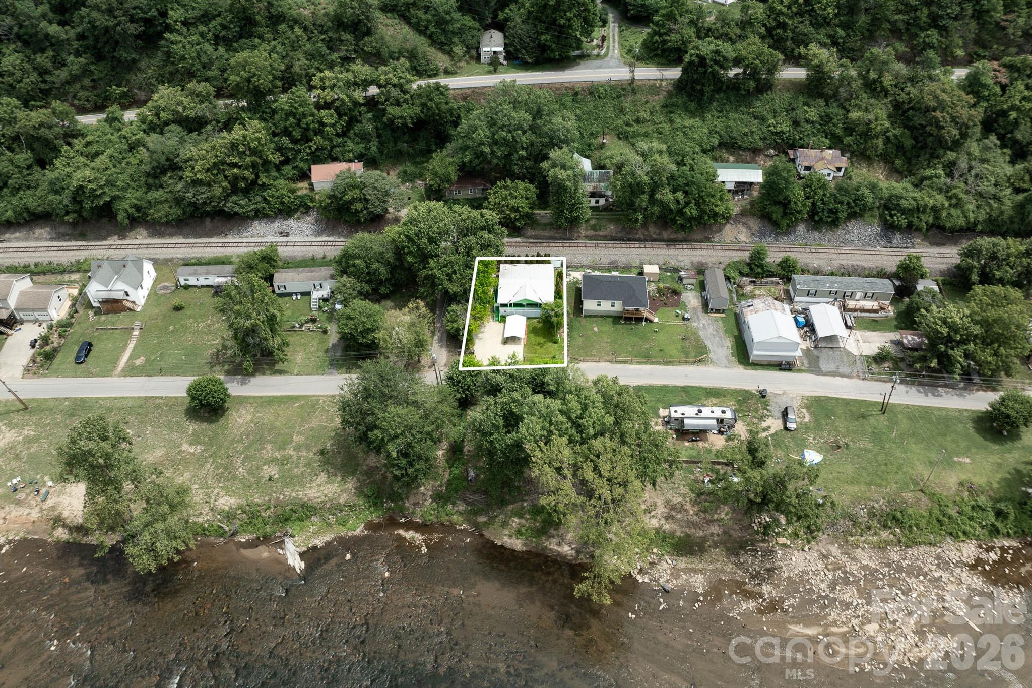 389 Rollins Road — Marshall