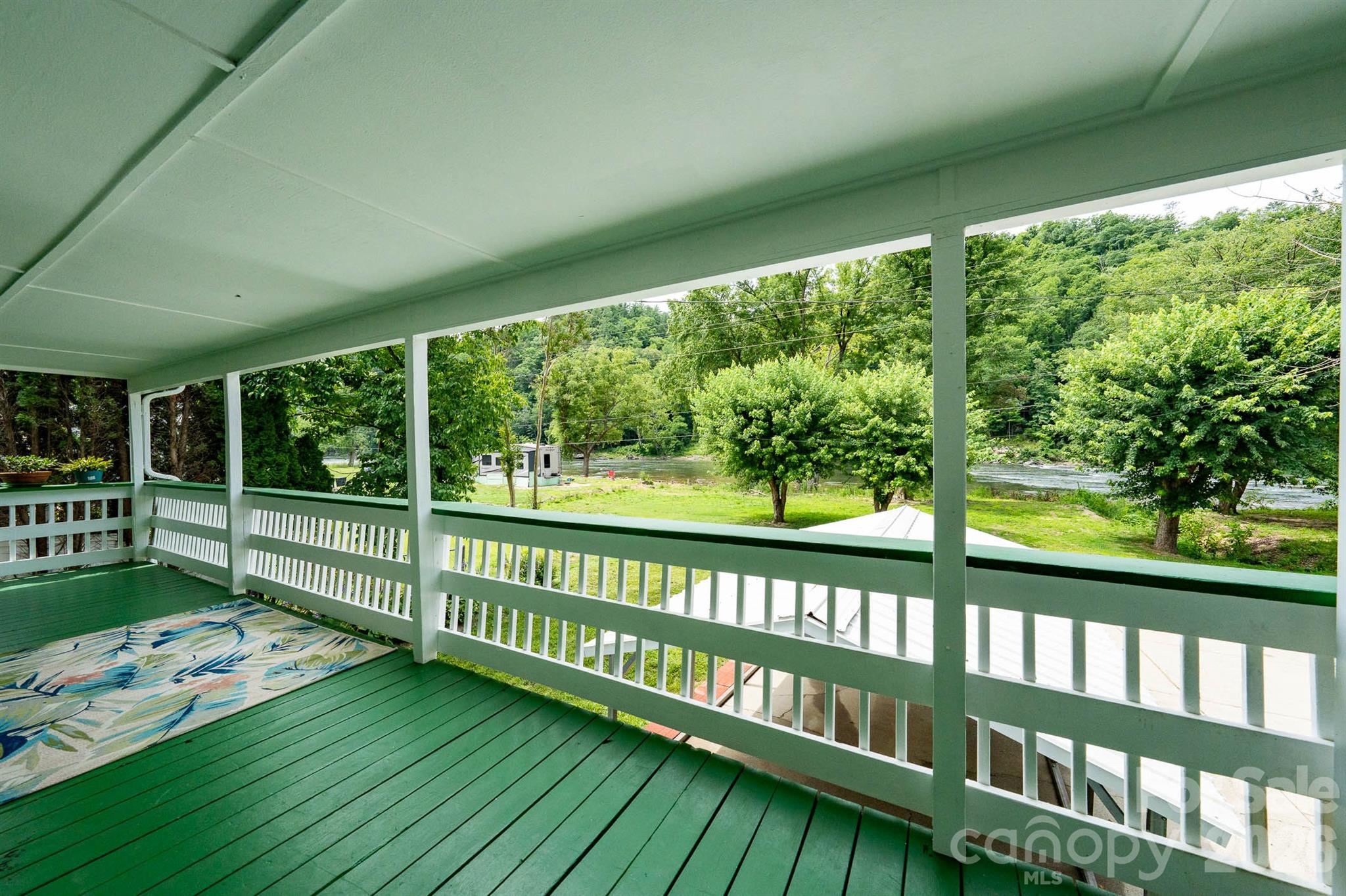 389 Rollins Road — Marshall