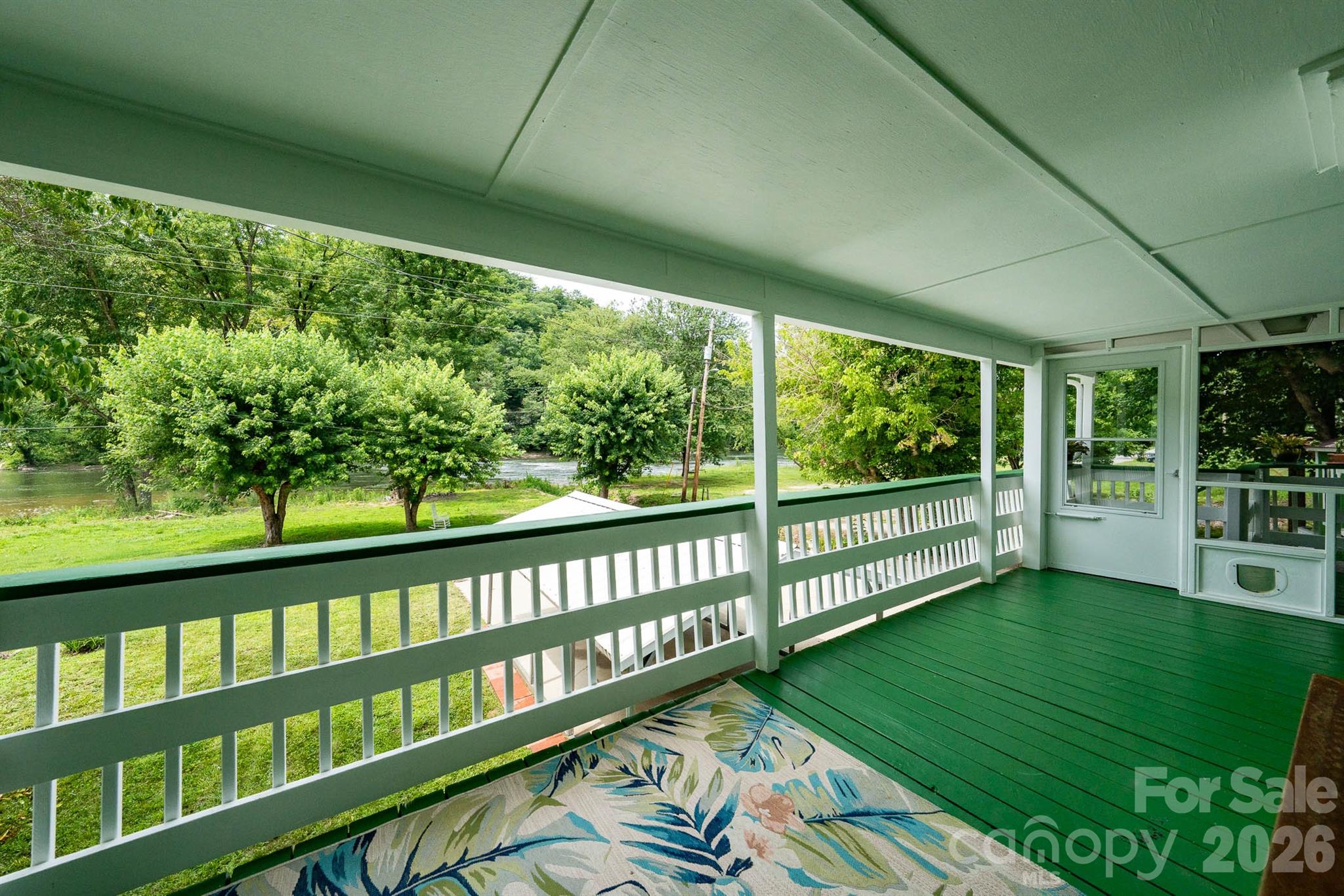 389 Rollins Road — Marshall
