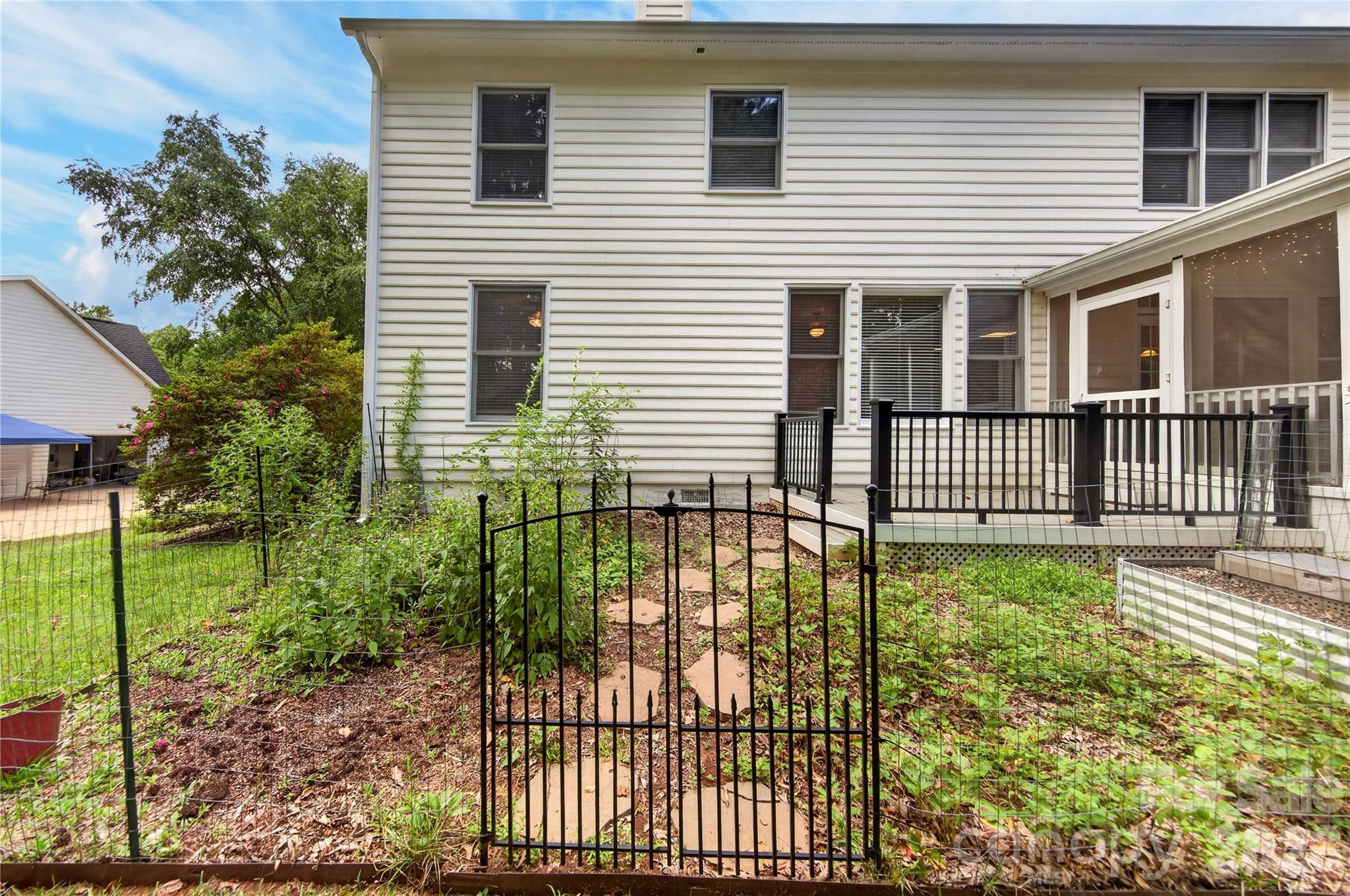 2615 Providence Hills Drive — Matthews