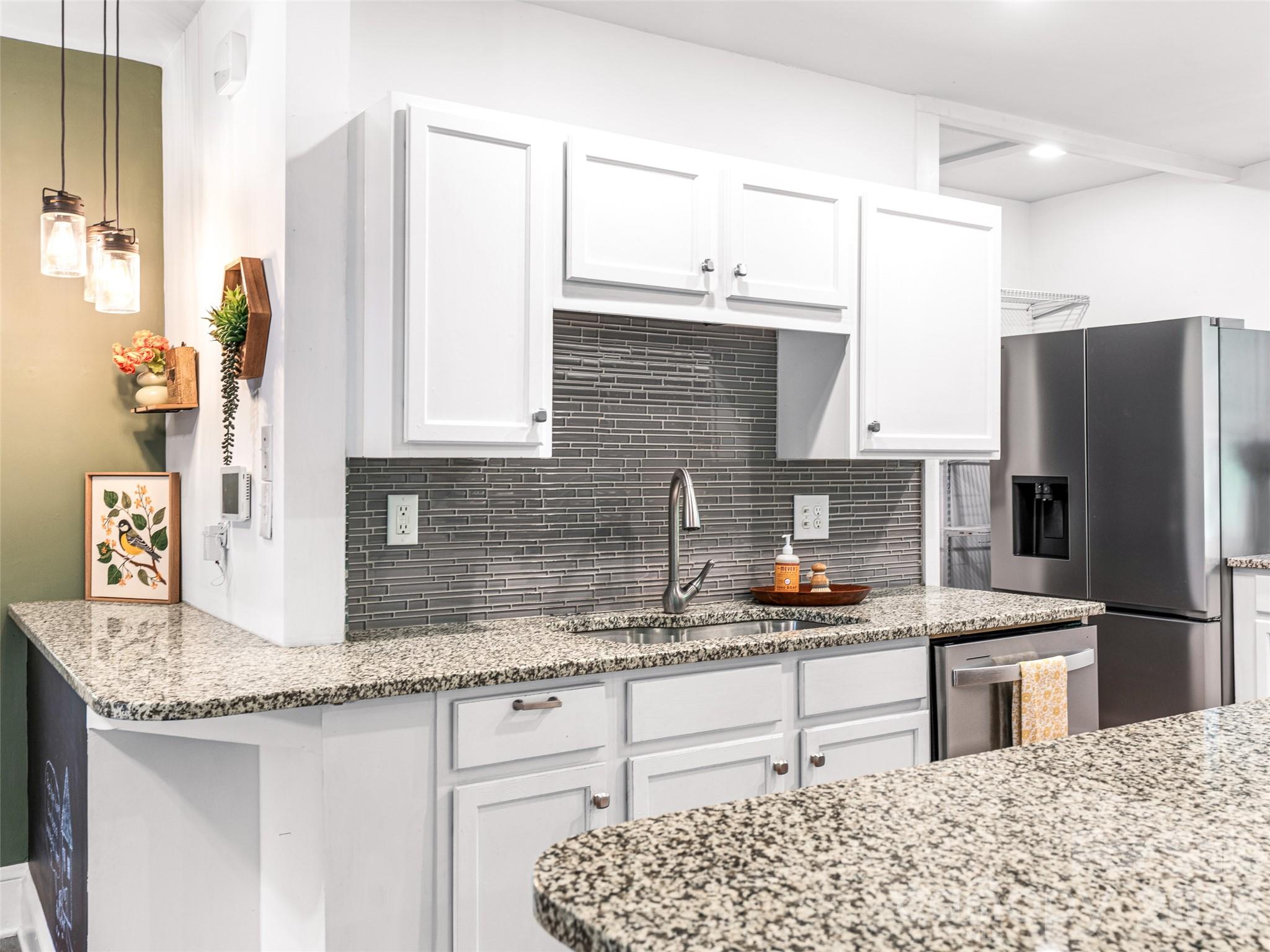 148 Sand Hill Road — Asheville