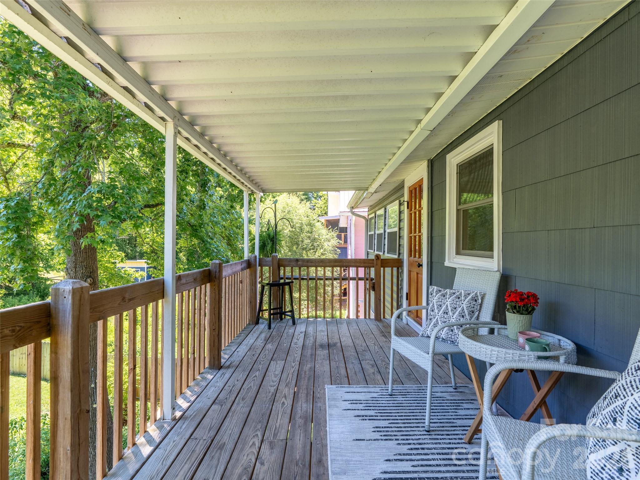 148 Sand Hill Road — Asheville