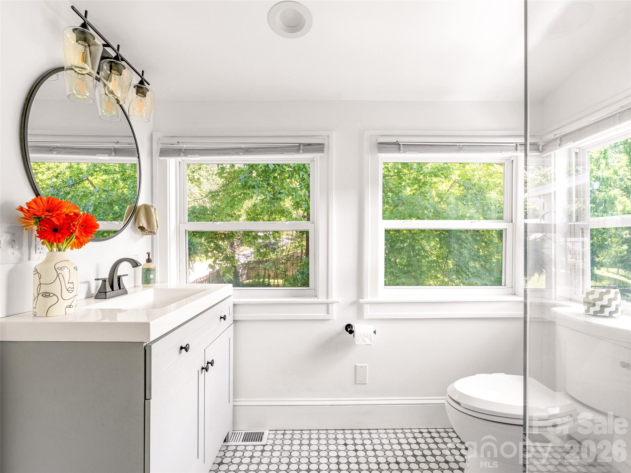 148 Sand Hill Road — Asheville