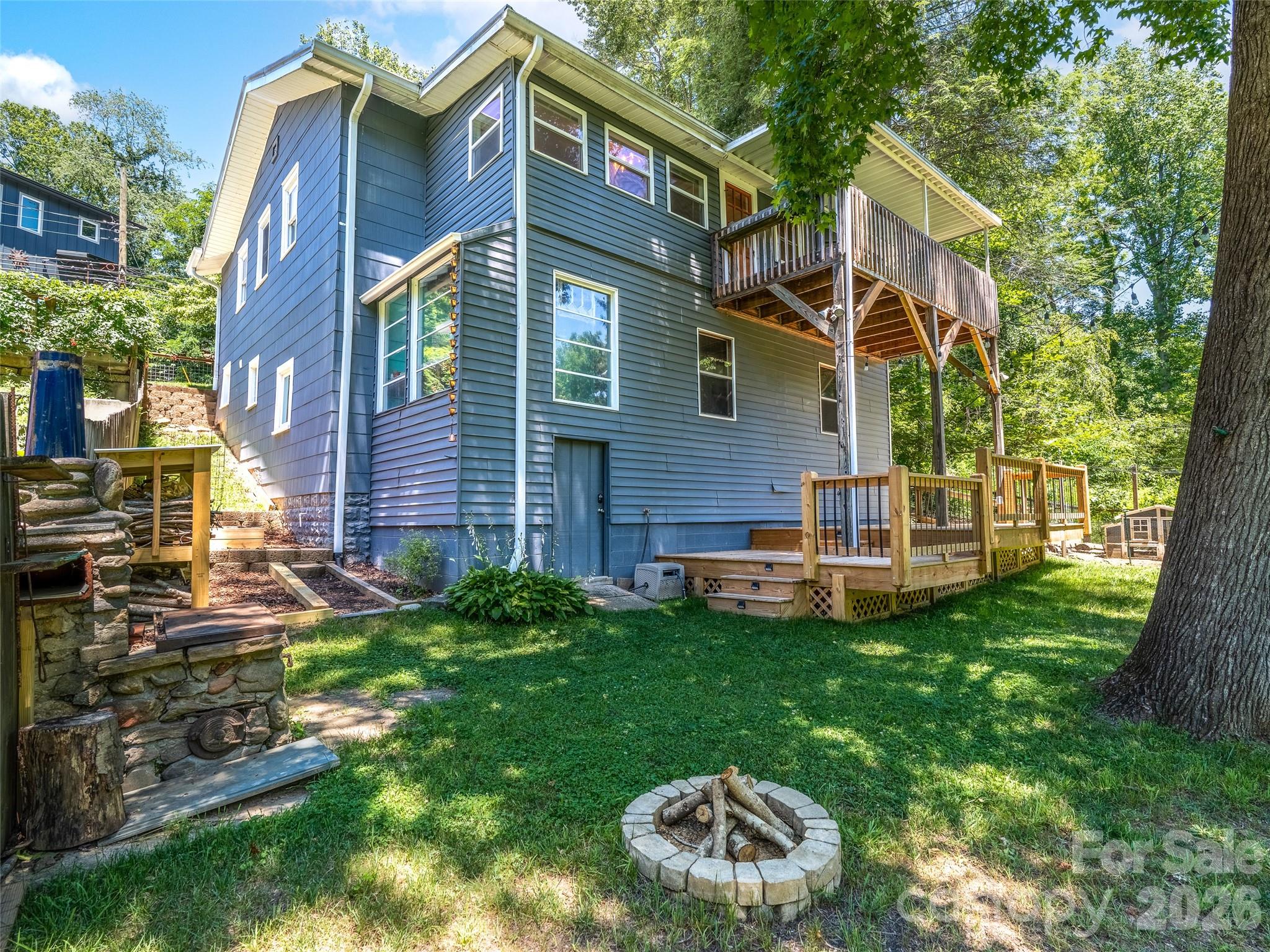 148 Sand Hill Road — Asheville