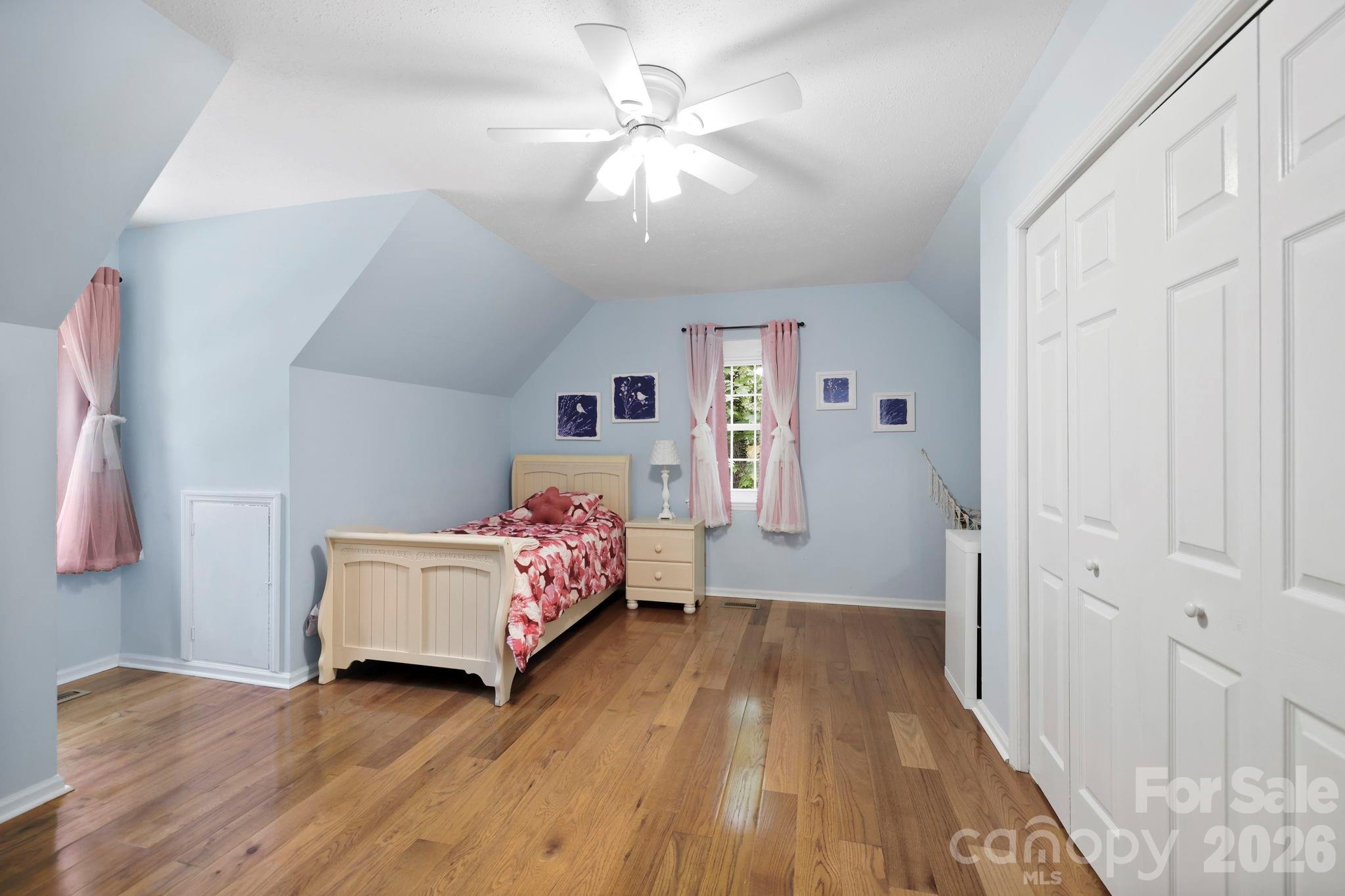 209 Mint Way — Flat Rock