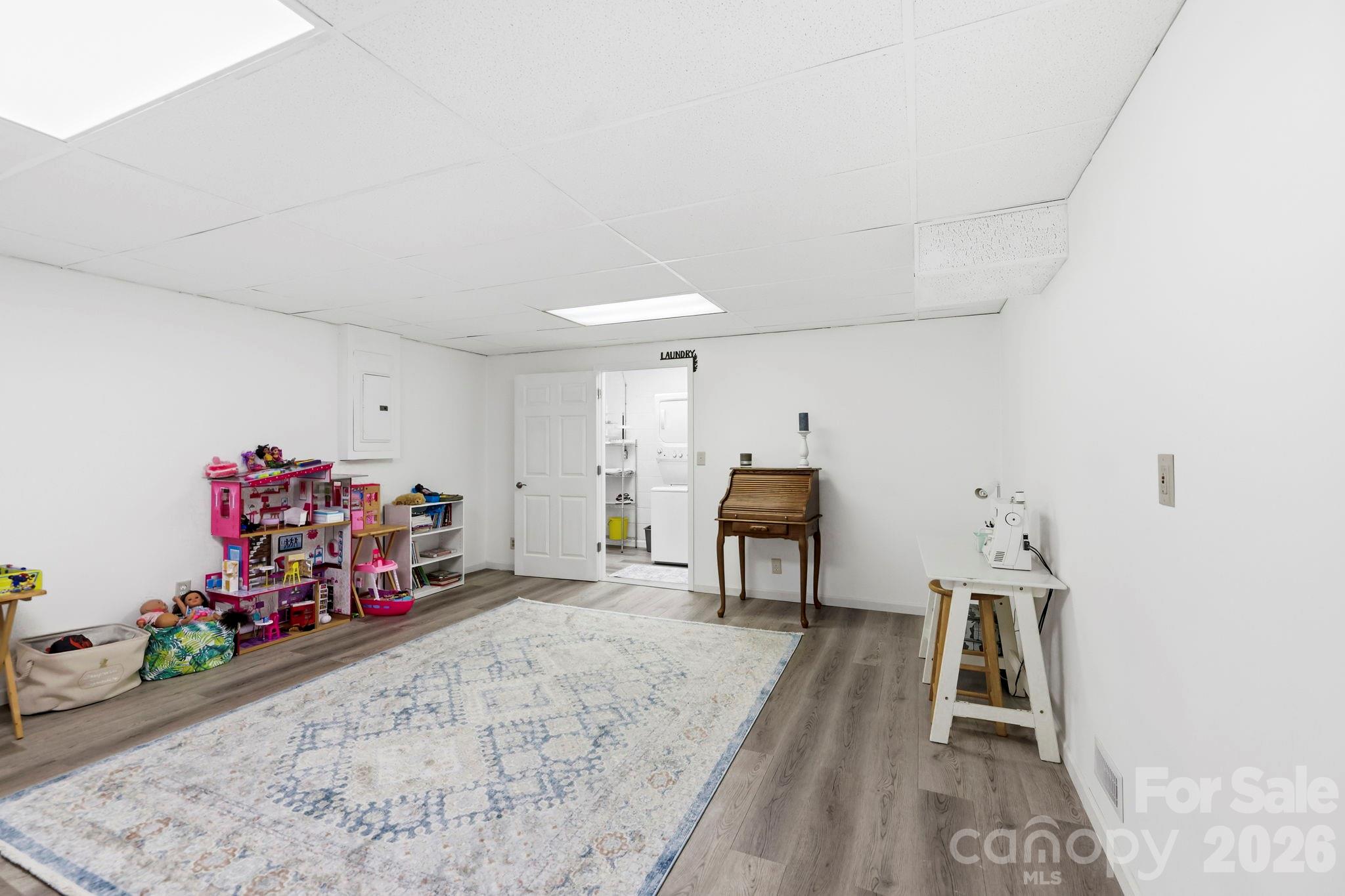 209 Mint Way — Flat Rock