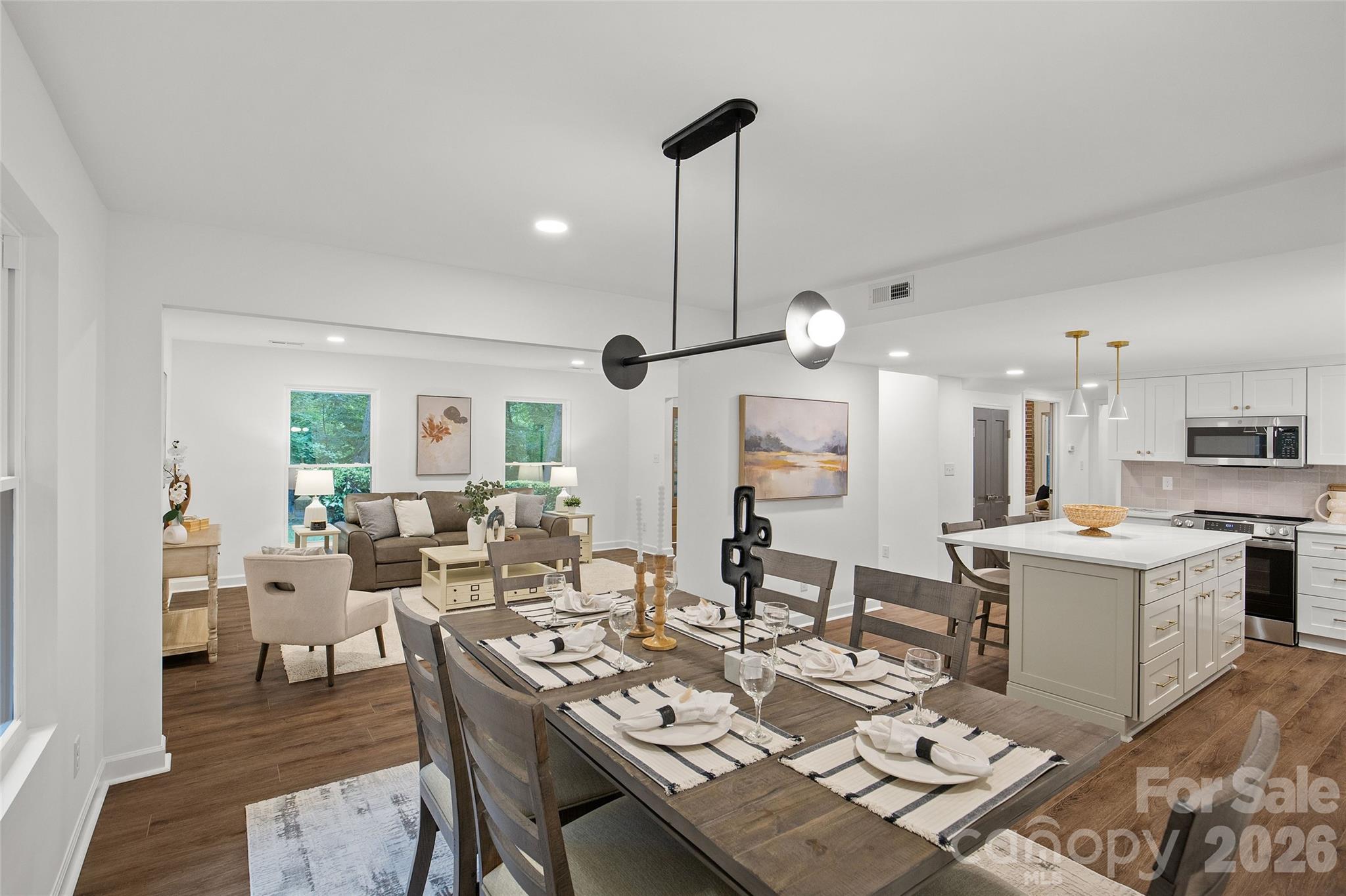 700 Tadlock Place — Matthews