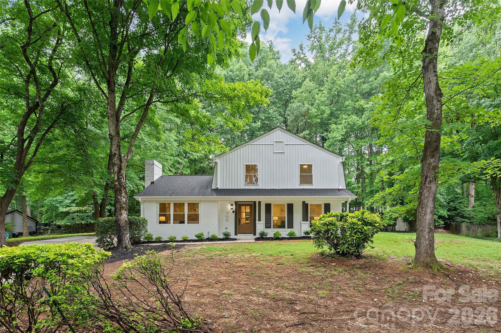700 Tadlock Place — Matthews