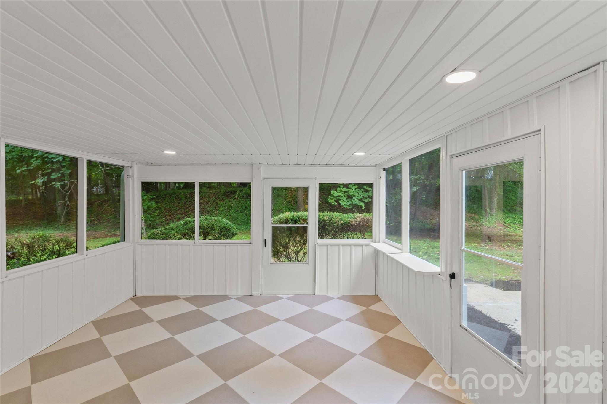 700 Tadlock Place — Matthews