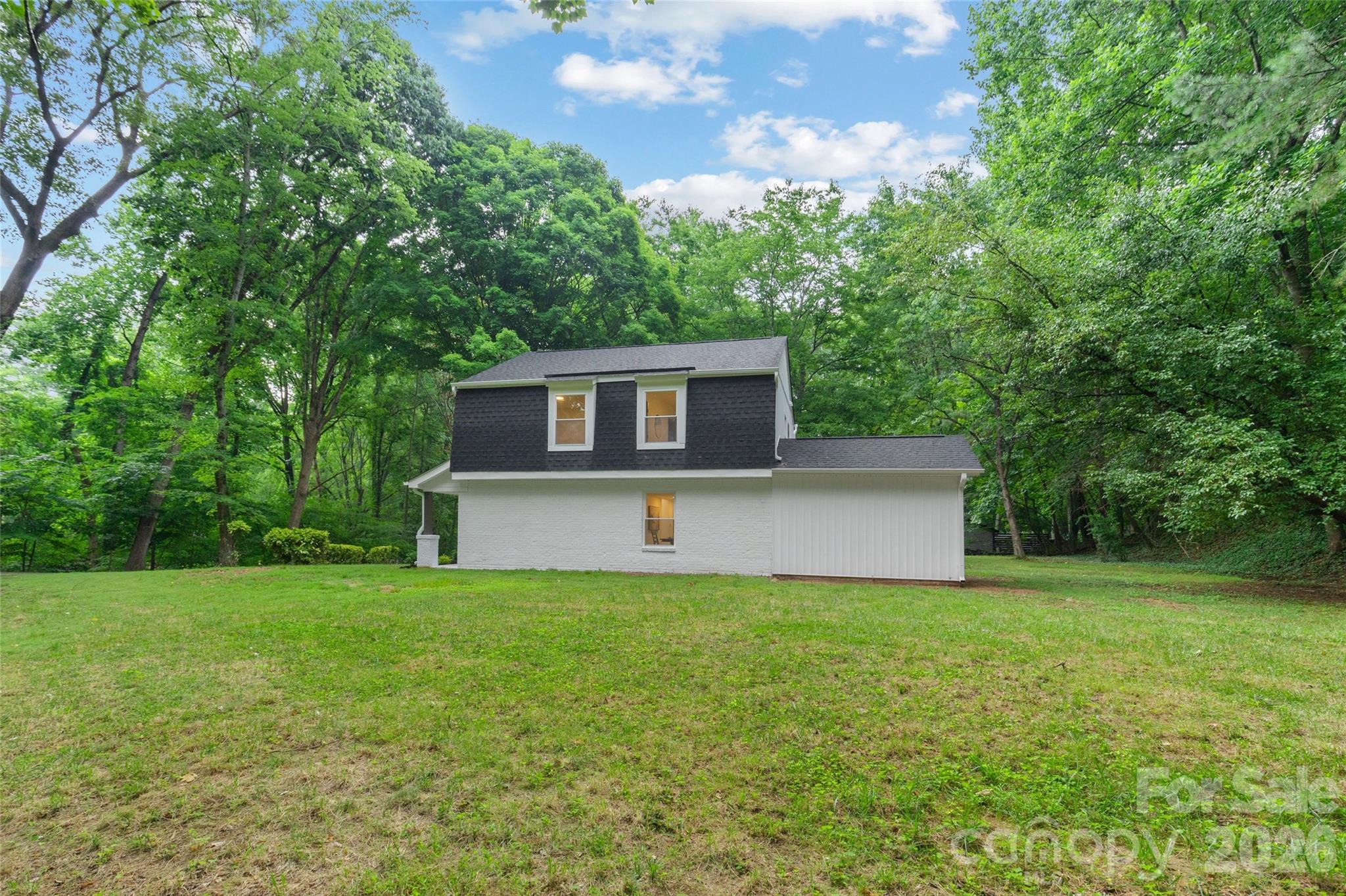 700 Tadlock Place — Matthews