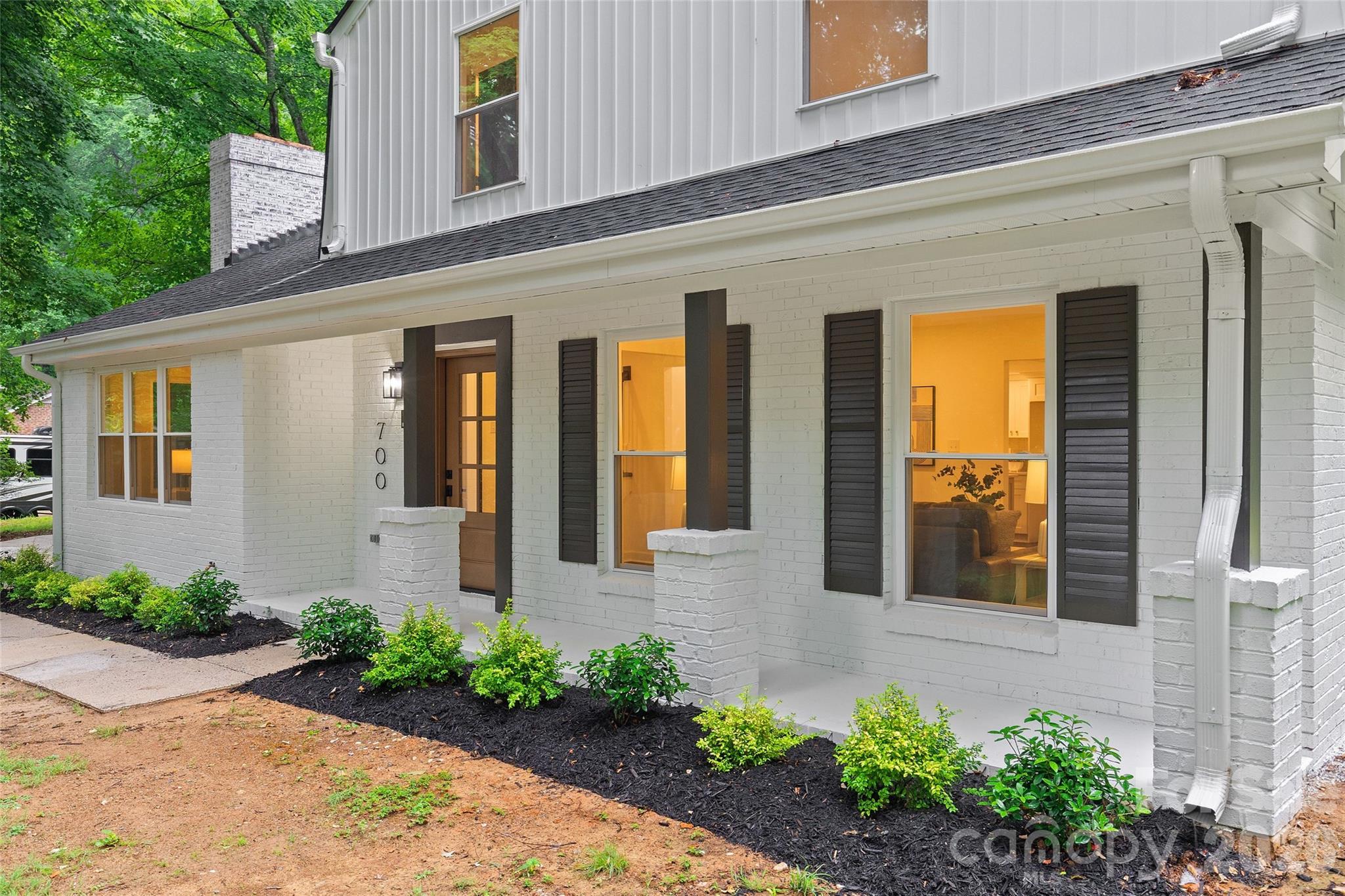 700 Tadlock Place — Matthews