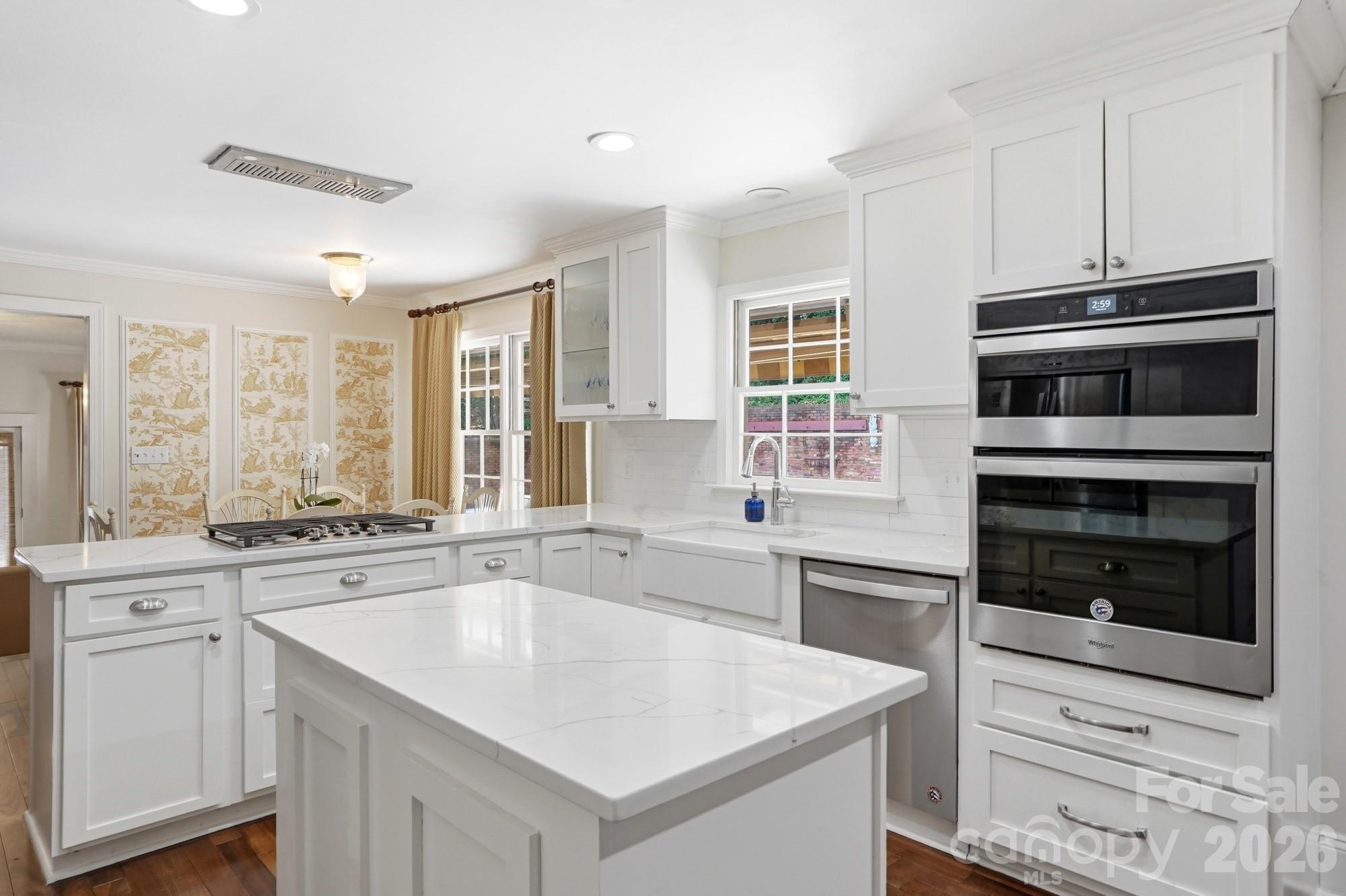 185 Hillcrest Avenue SE — Concord