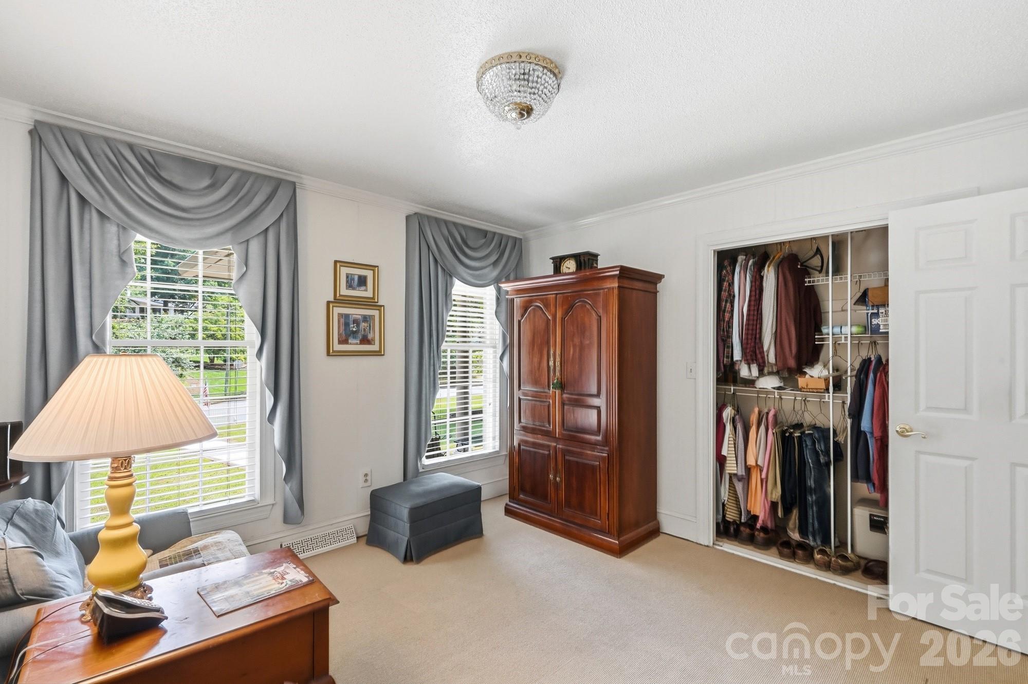 185 Hillcrest Avenue SE — Concord