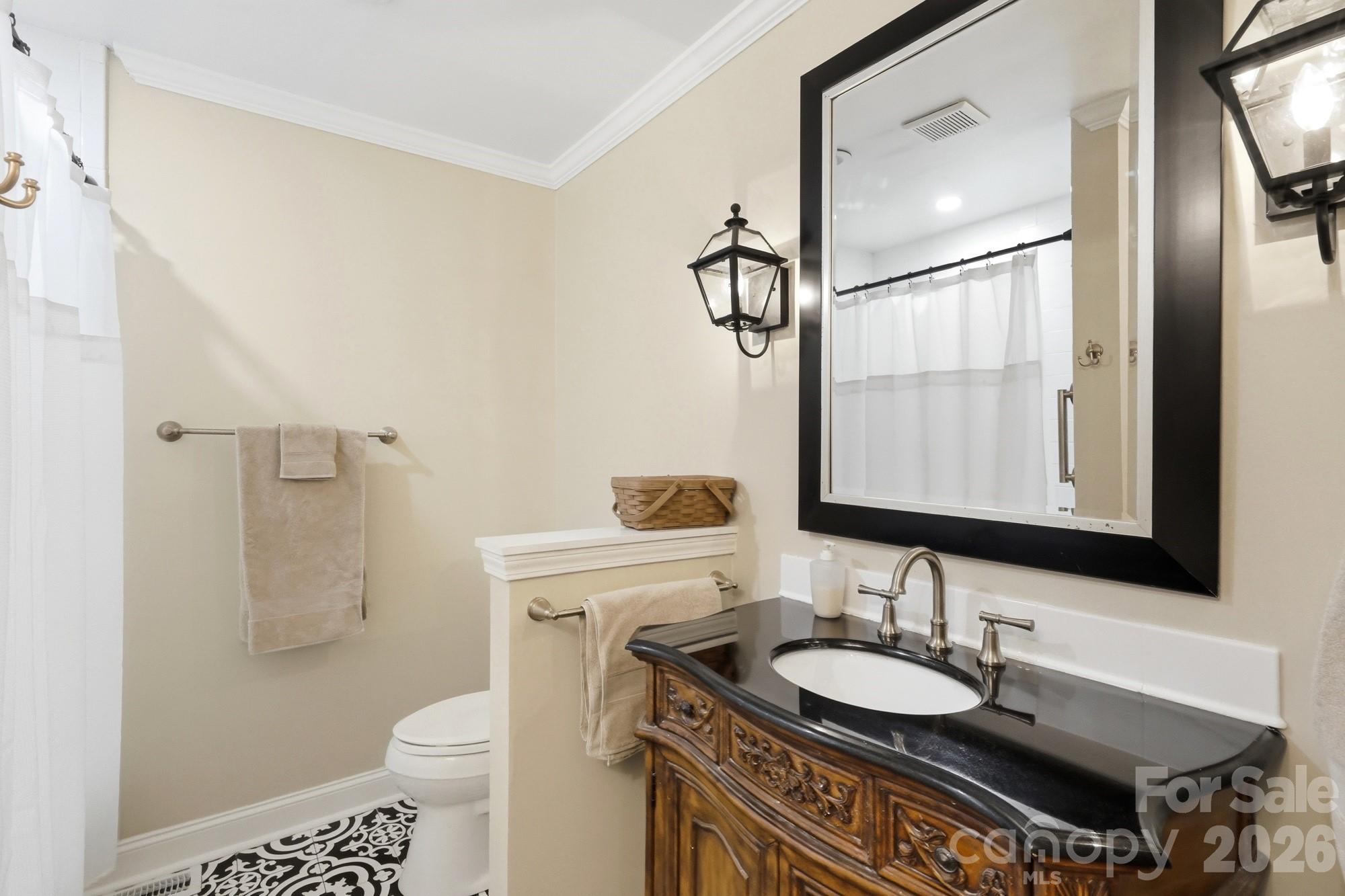185 Hillcrest Avenue SE — Concord