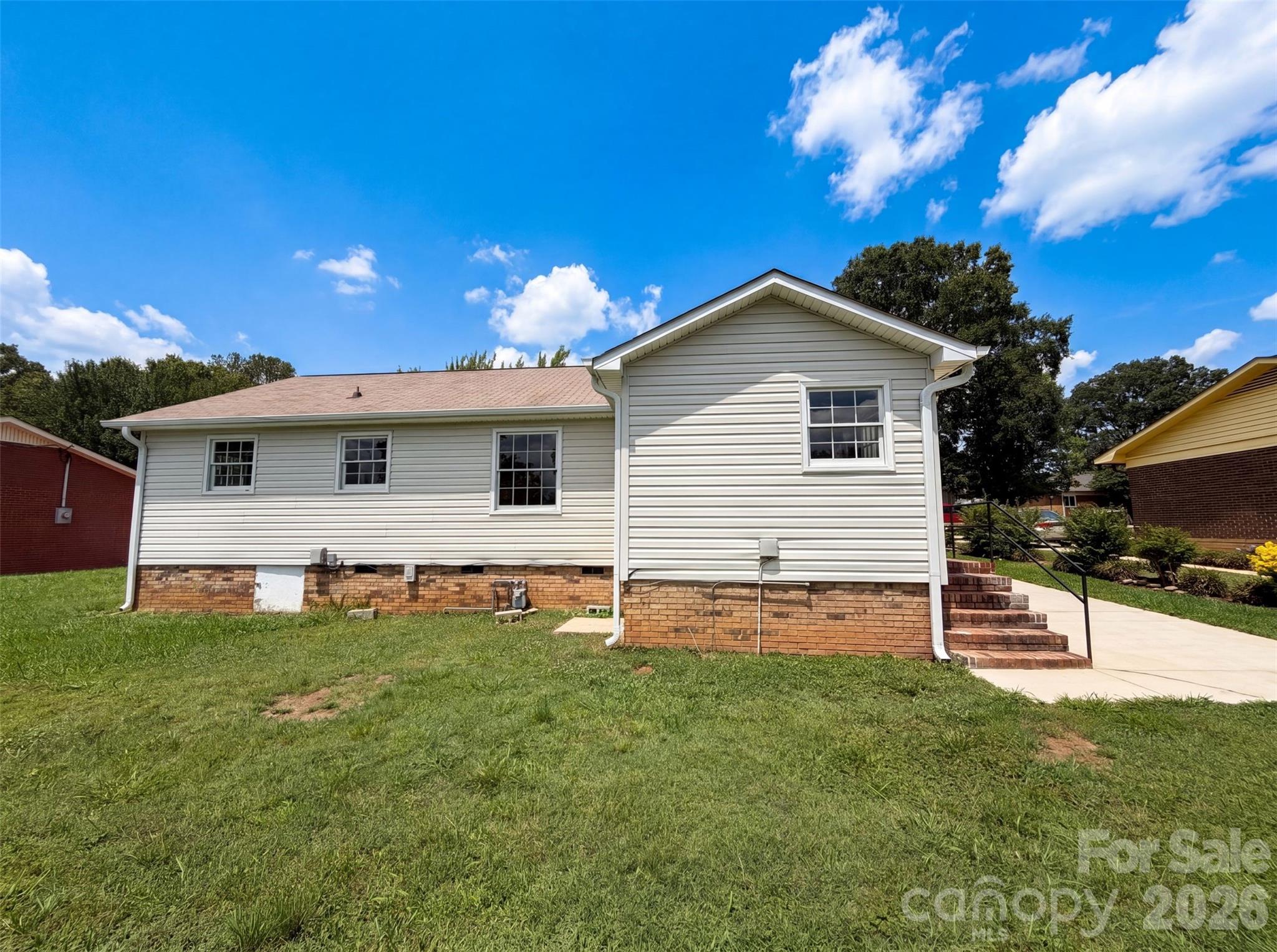 2039 Artwood Lane — Charlotte