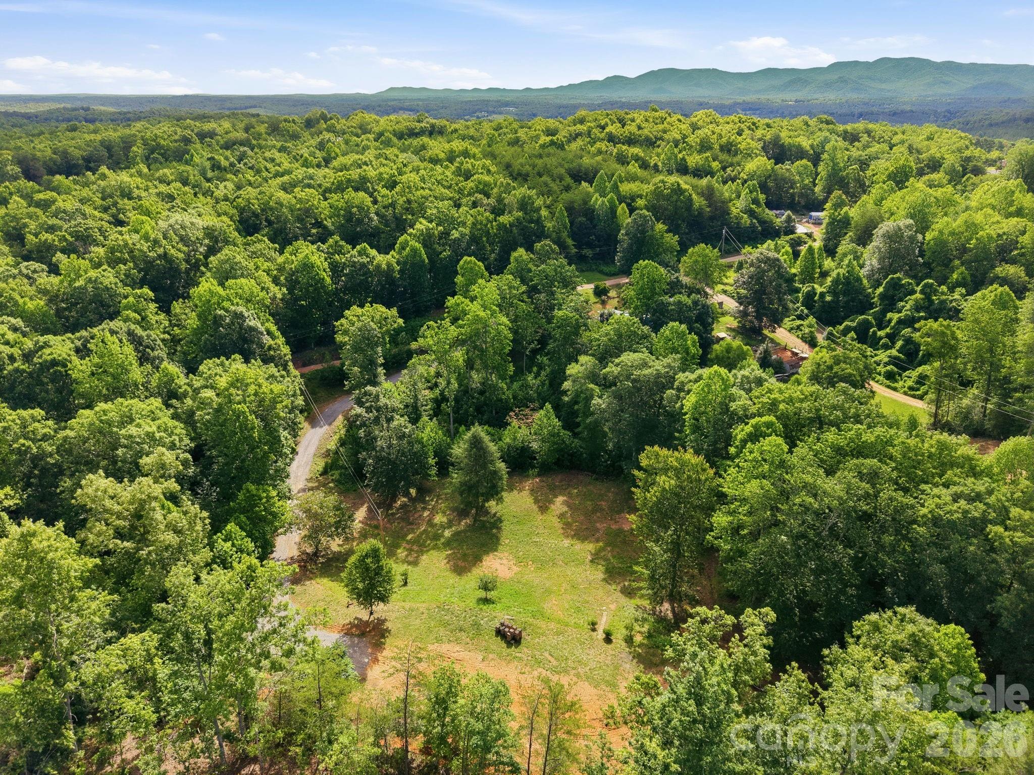 187 Wheeler Drive — Nebo