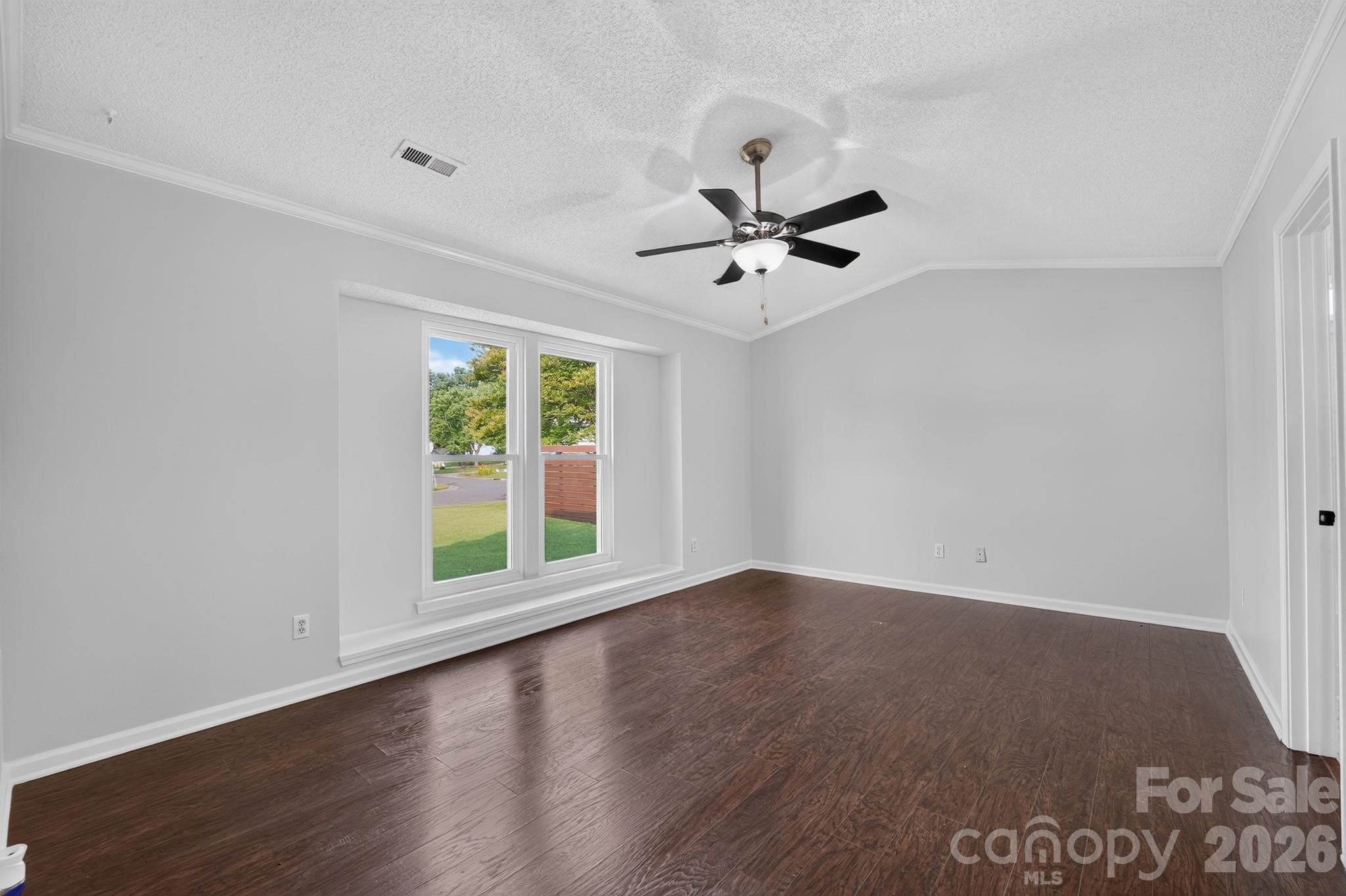 4883 Renfrew Drive — Concord