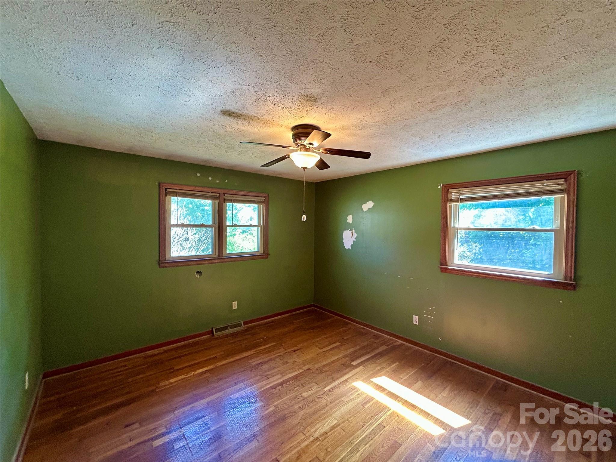 169 Double Island Road — Burnsville