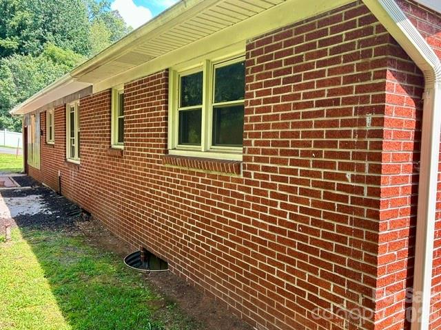 169 Double Island Road — Burnsville