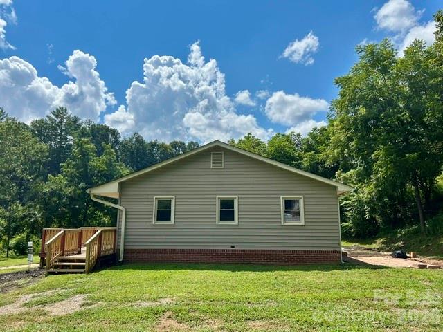 169 Double Island Road — Burnsville