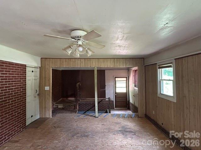 169 Double Island Road — Burnsville