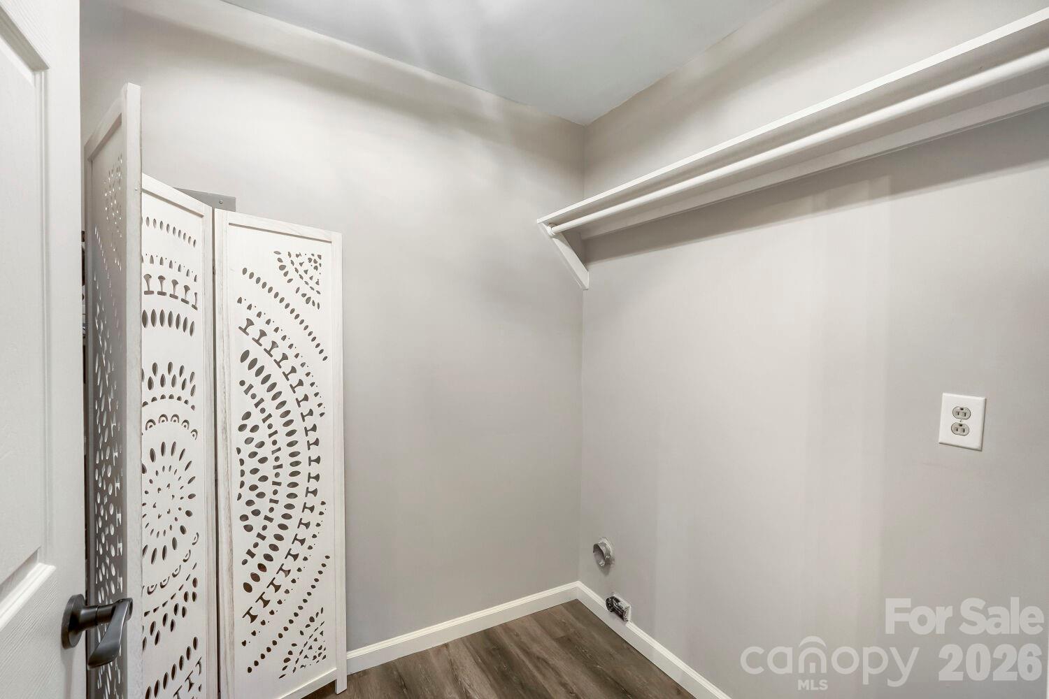 2520 Stradbrook Drive — Charlotte