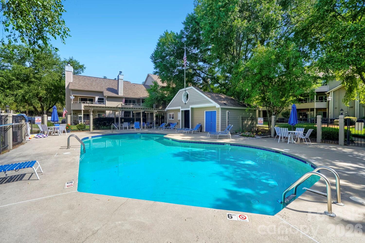 2520 Stradbrook Drive — Charlotte