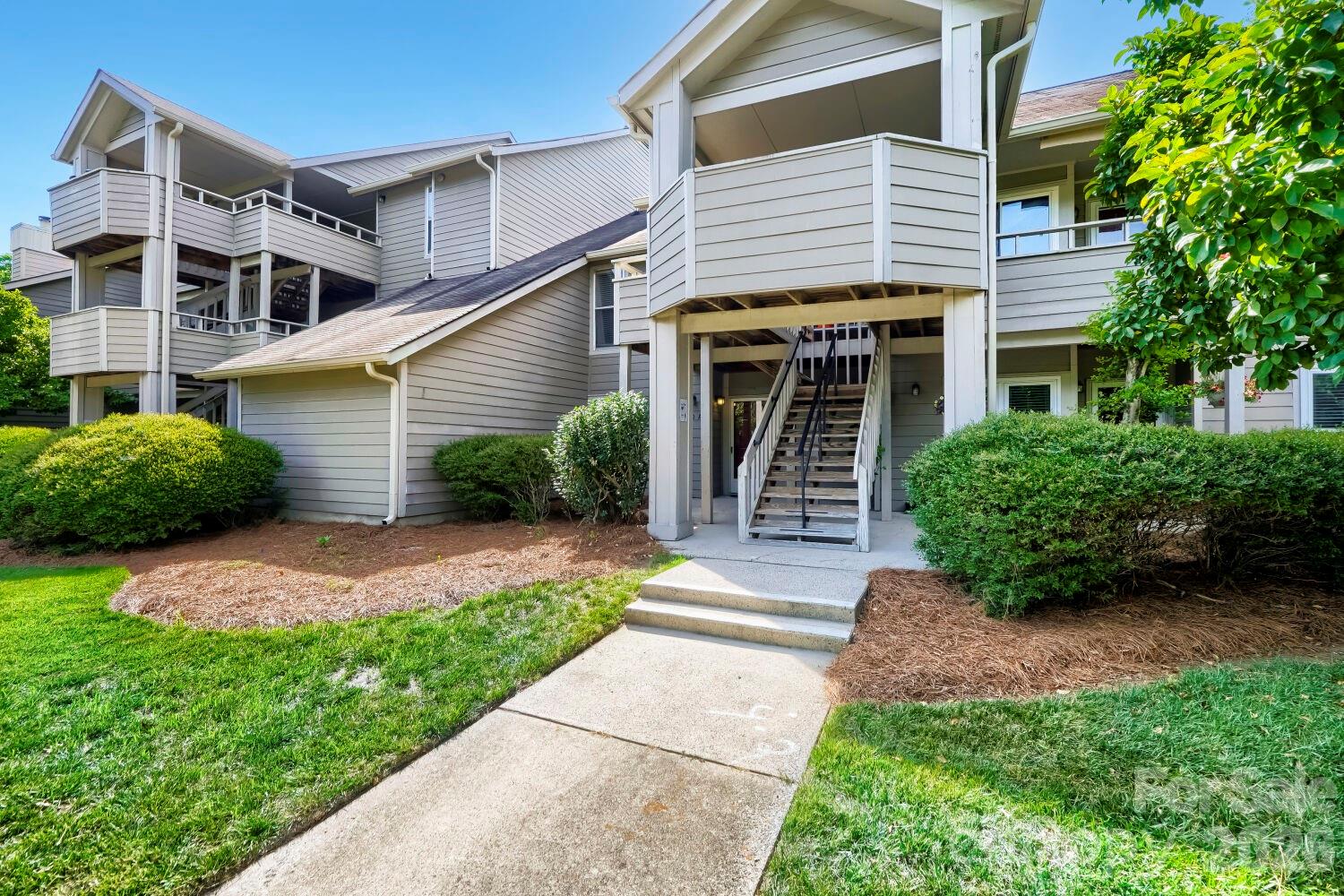 2520 Stradbrook Drive — Charlotte