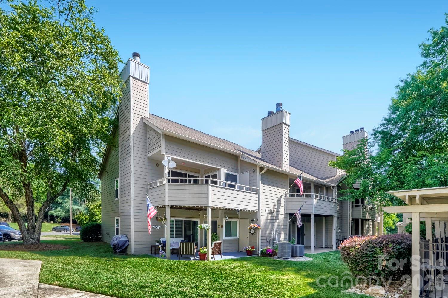 2520 Stradbrook Drive — Charlotte