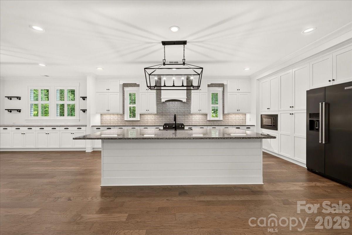 3142 Sherman Drive — Lancaster
