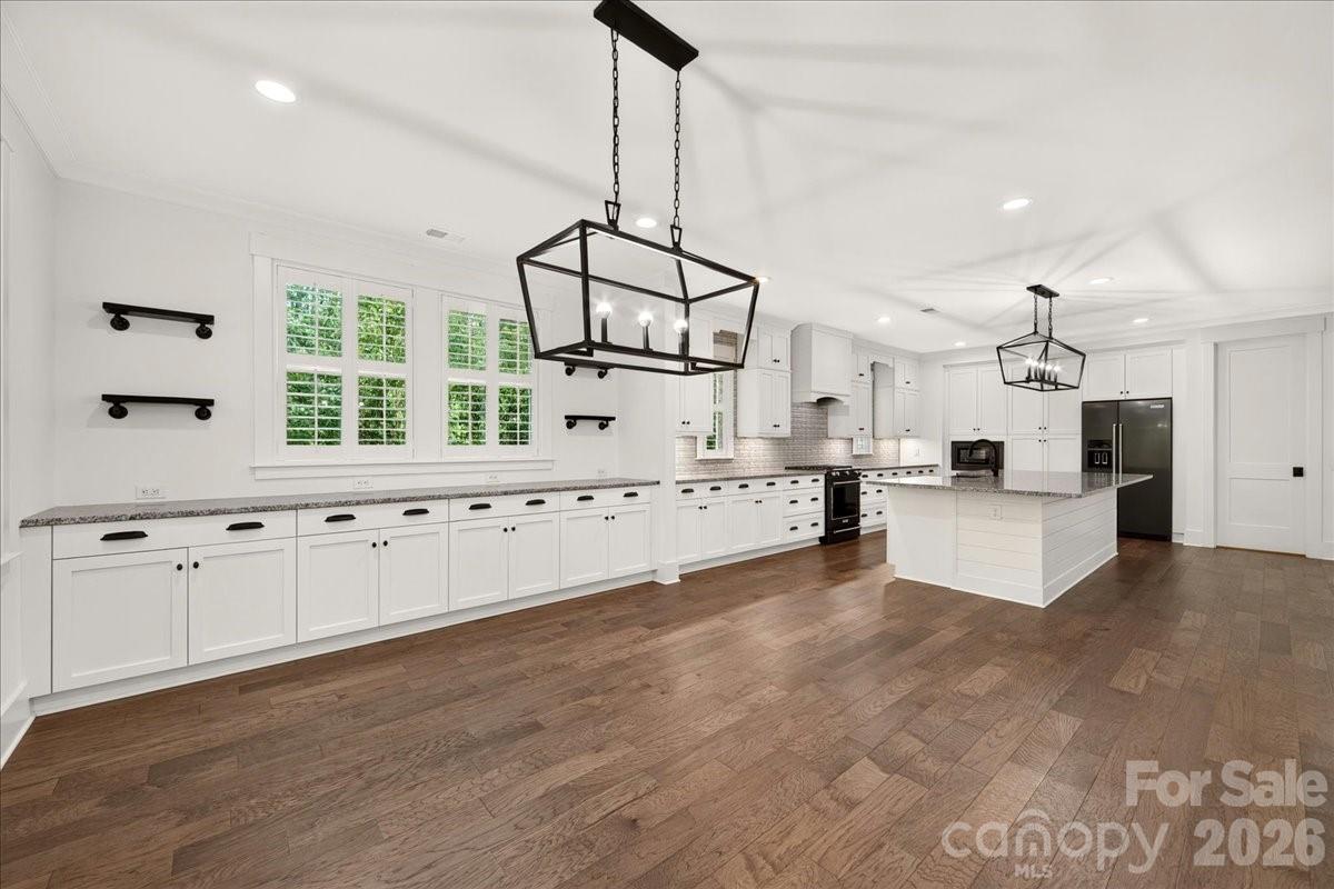 3142 Sherman Drive — Lancaster