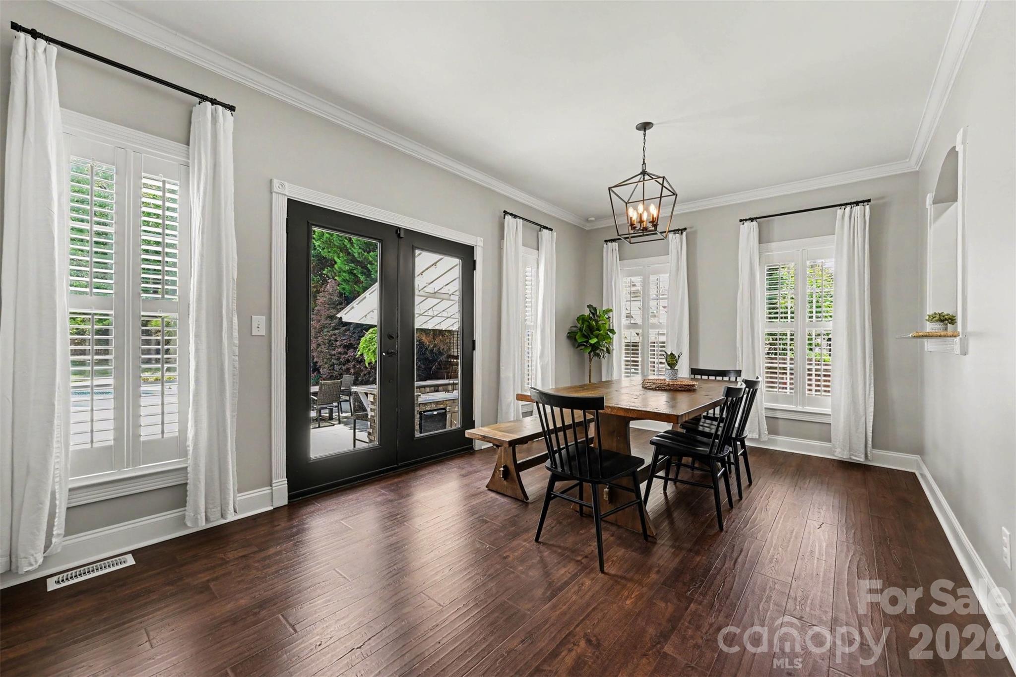 2442 Smith Cove Road — Denver