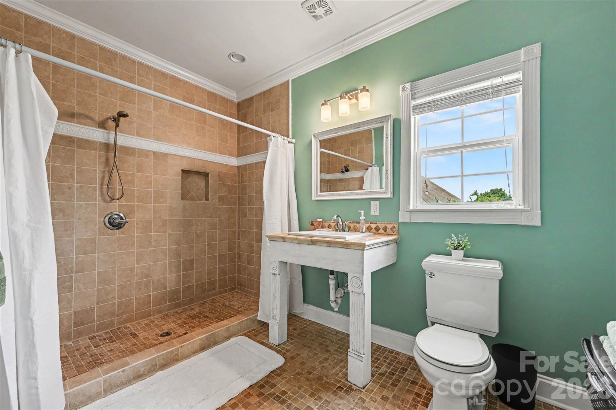 2442 Smith Cove Road — Denver