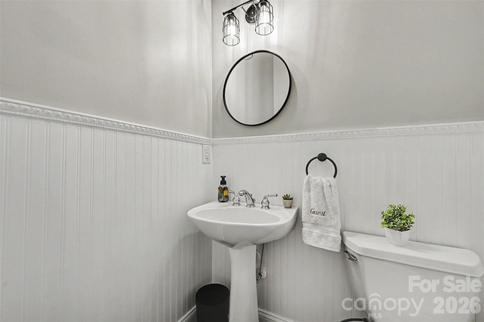 2442 Smith Cove Road — Denver