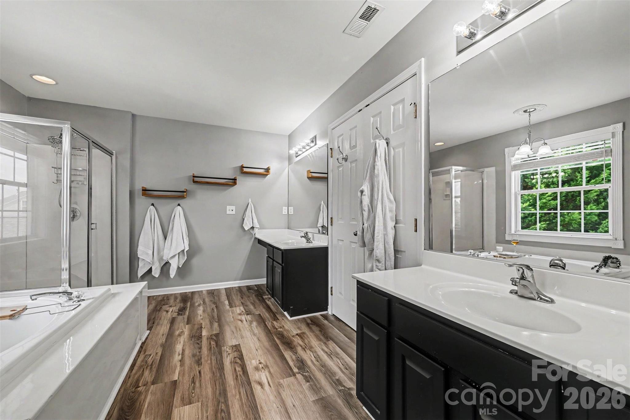 2442 Smith Cove Road — Denver