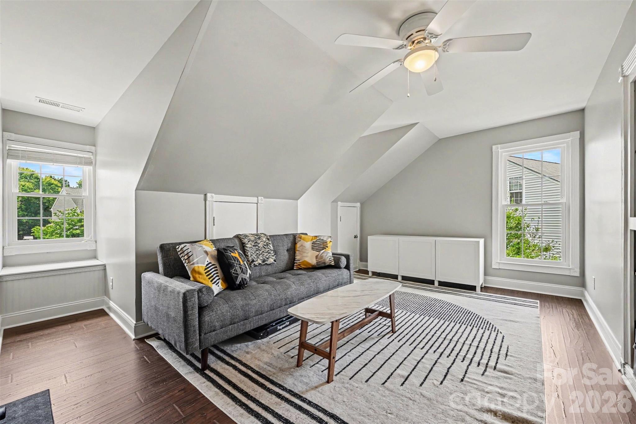 2442 Smith Cove Road — Denver