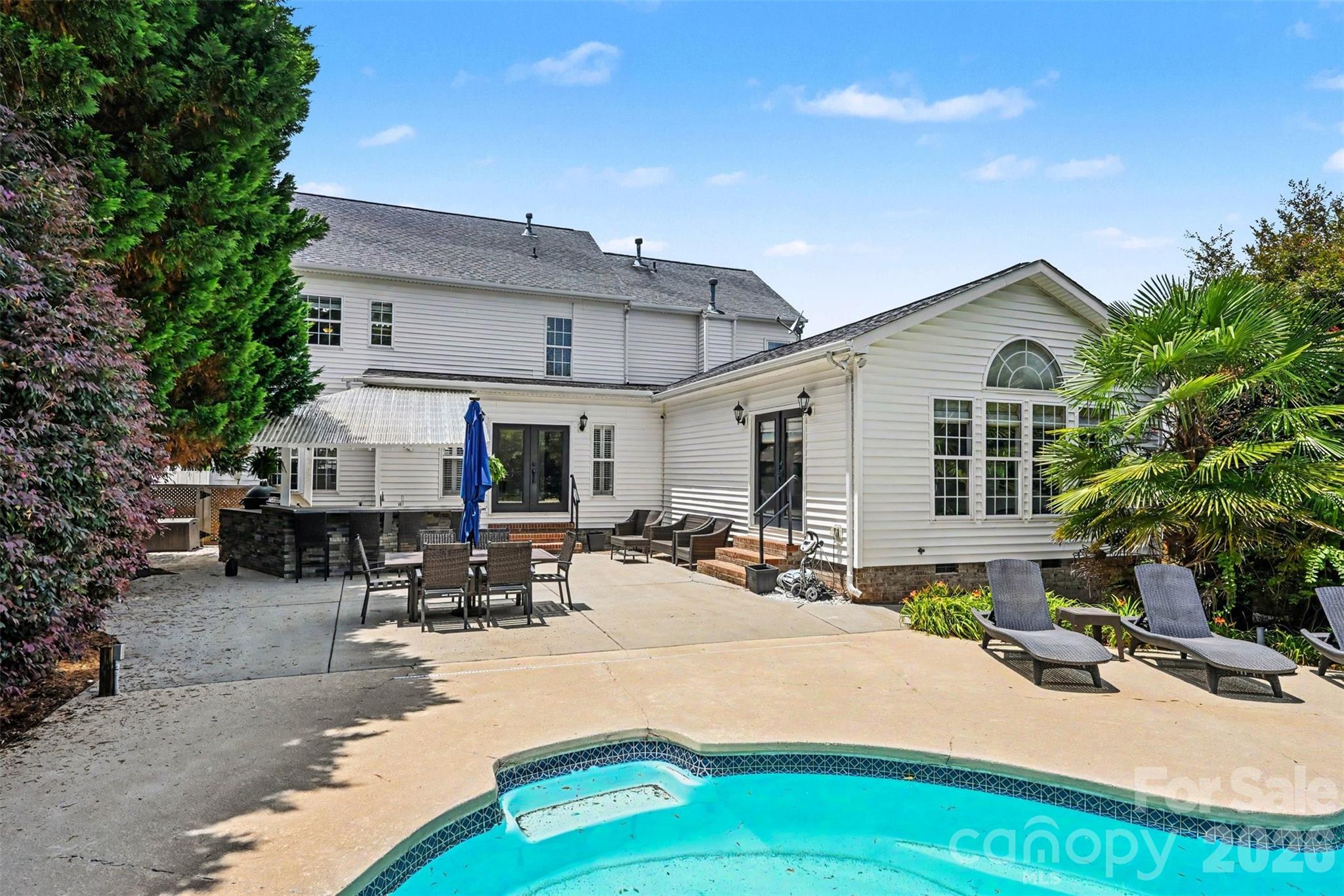2442 Smith Cove Road — Denver