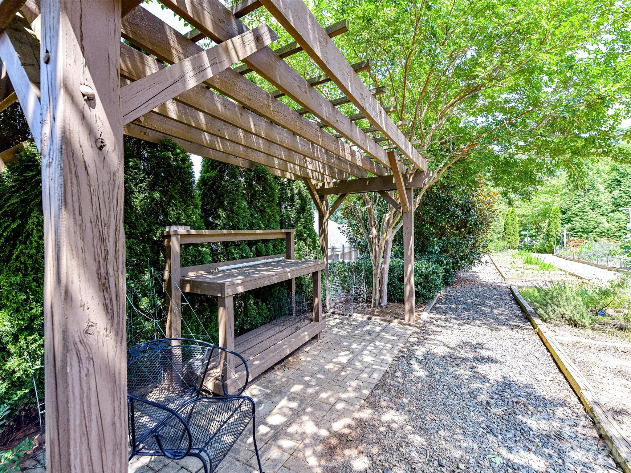 139 Martingale Avenue — Mooresville