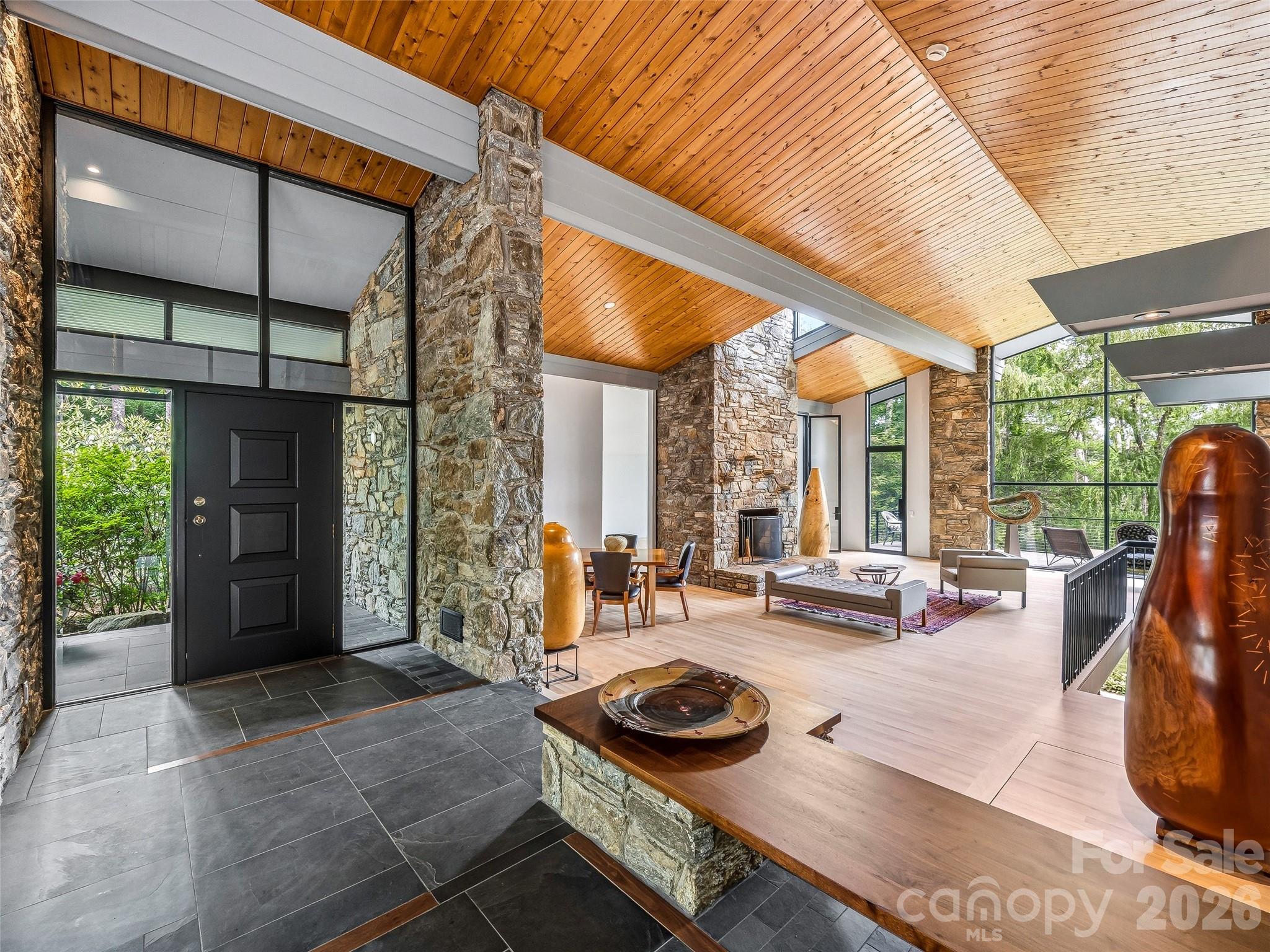 3 Holly Hill Road — Biltmore Forest
