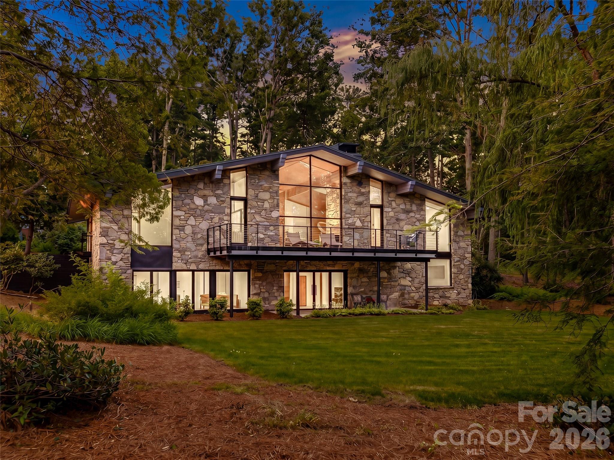 3 Holly Hill Road — Biltmore Forest