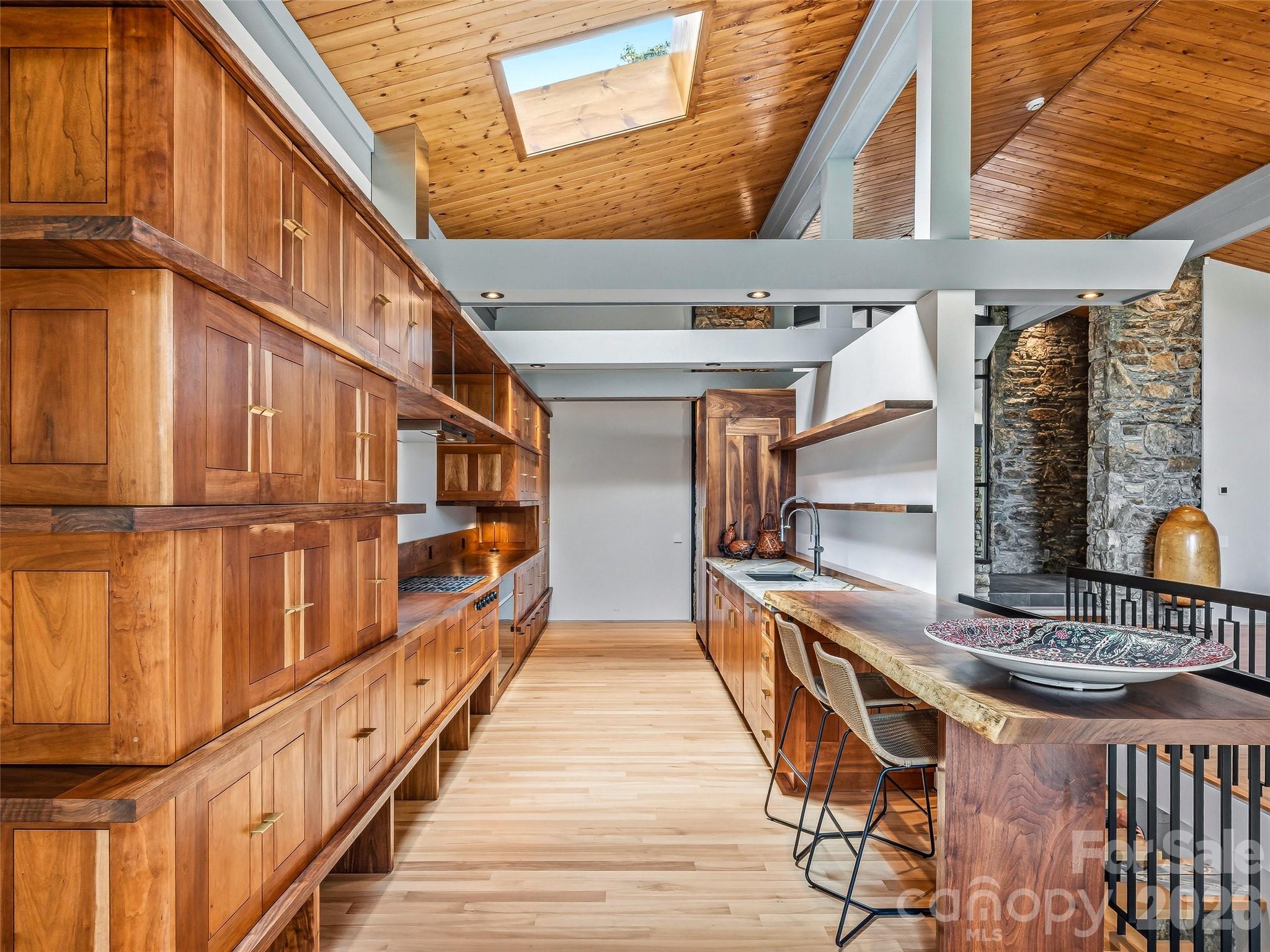 3 Holly Hill Road — Biltmore Forest
