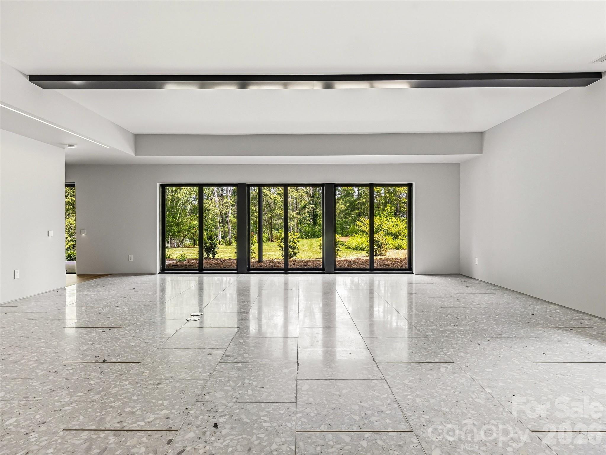3 Holly Hill Road — Biltmore Forest