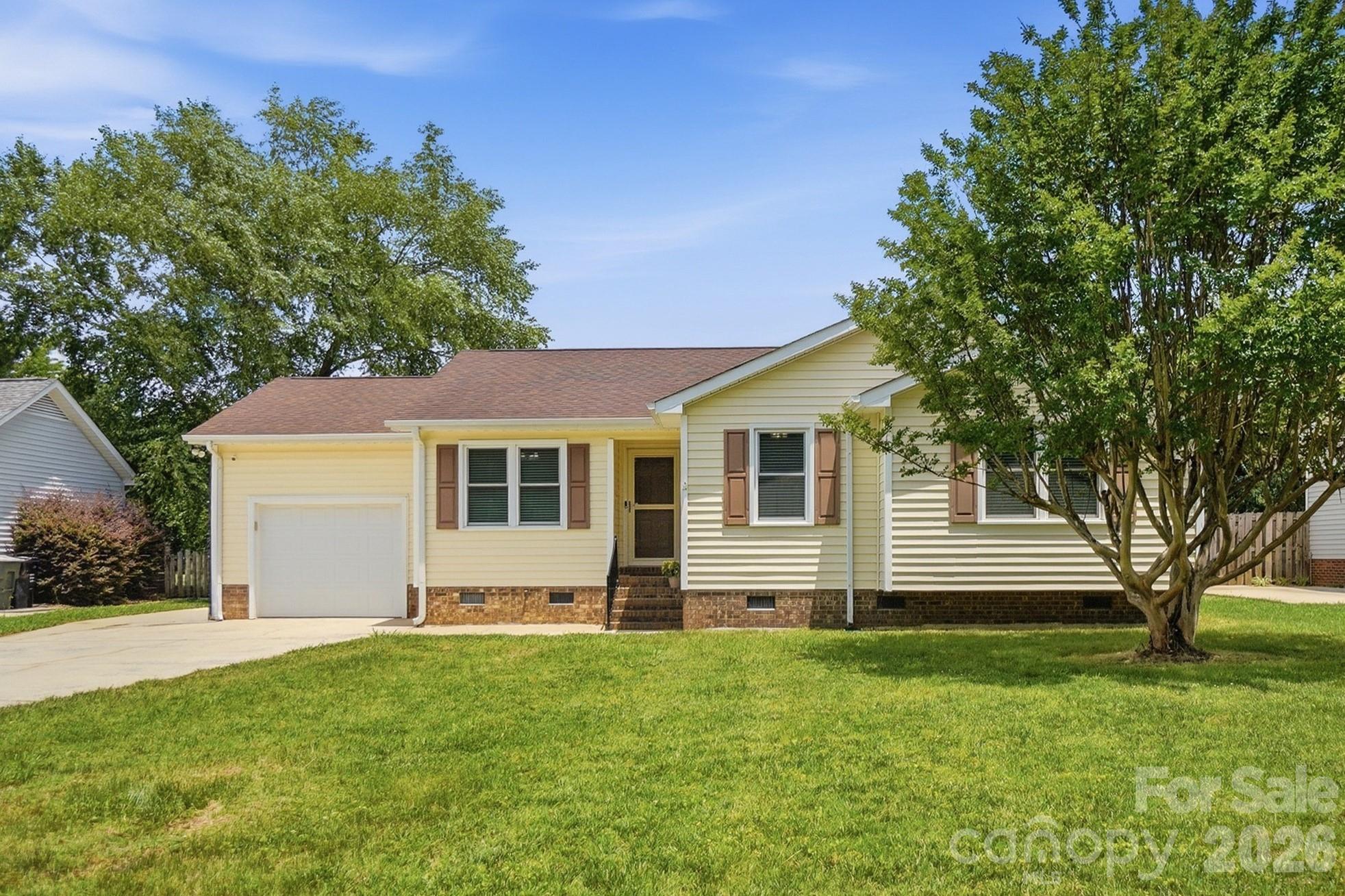 3626 Farm Lake Drive SW — Concord