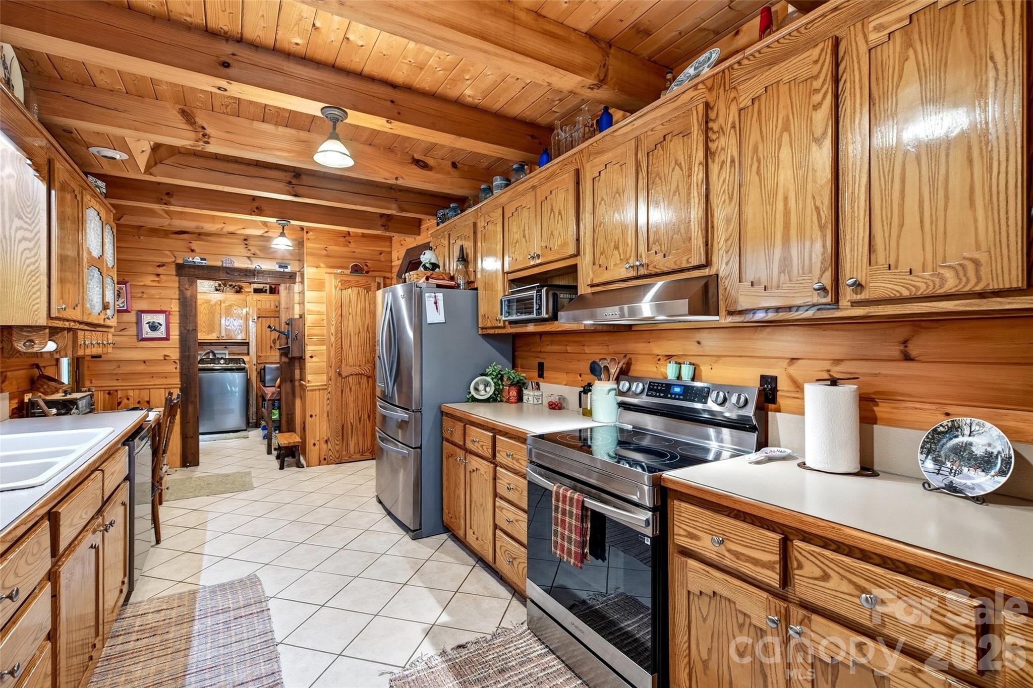 664 Paxton Creek Road — Marion