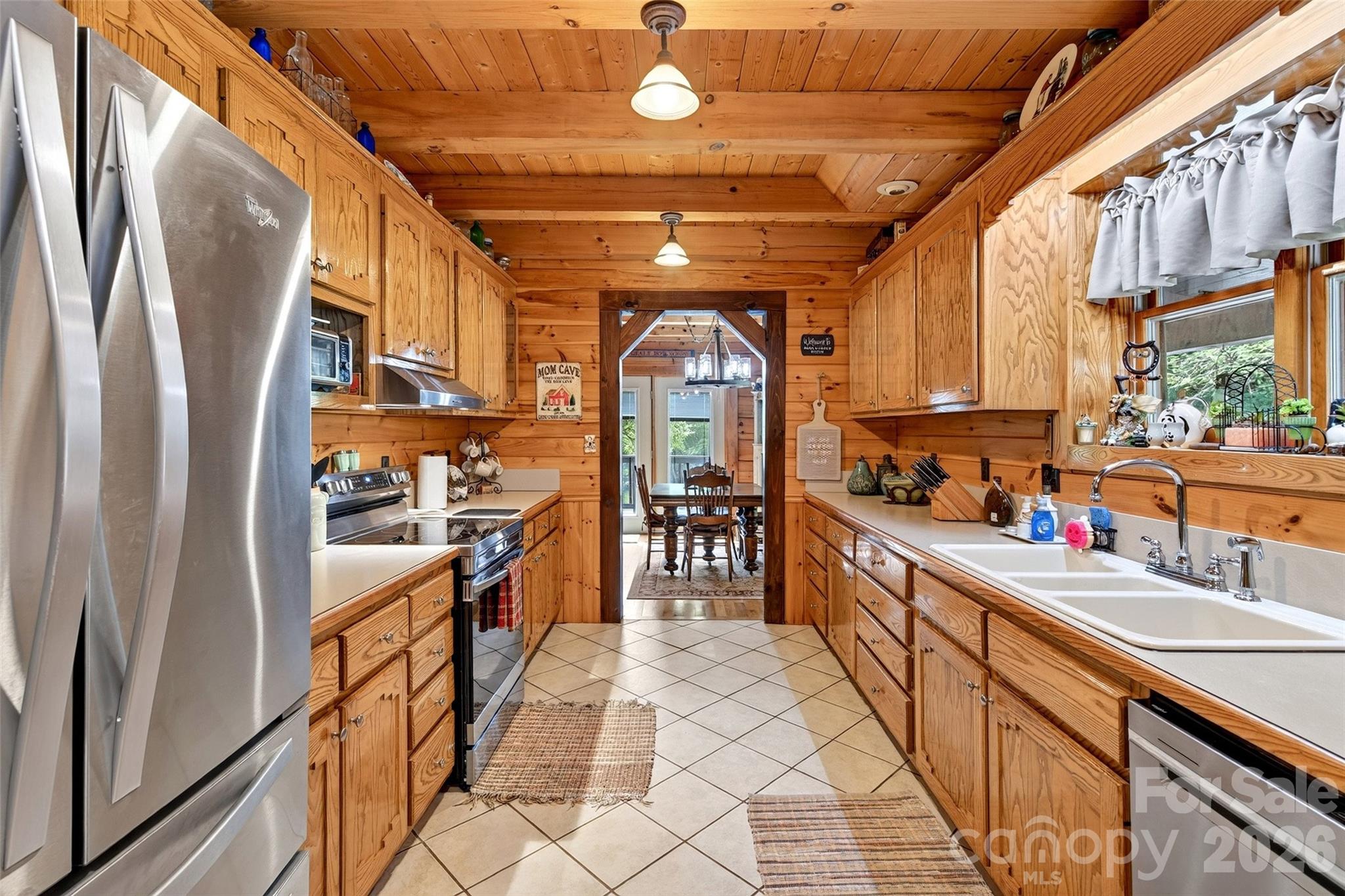 664 Paxton Creek Road — Marion