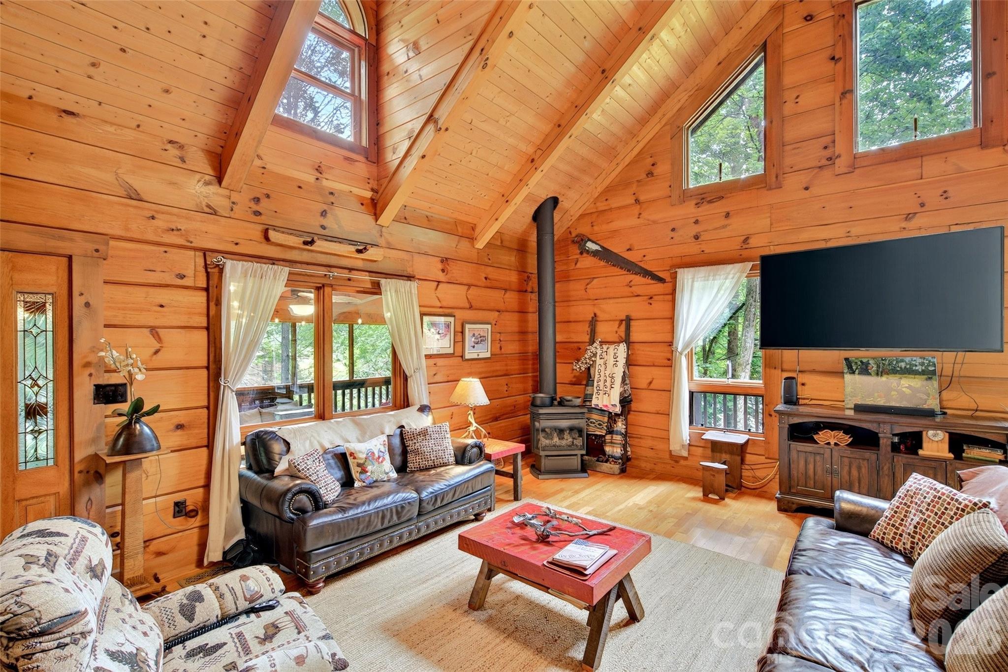 664 Paxton Creek Road — Marion