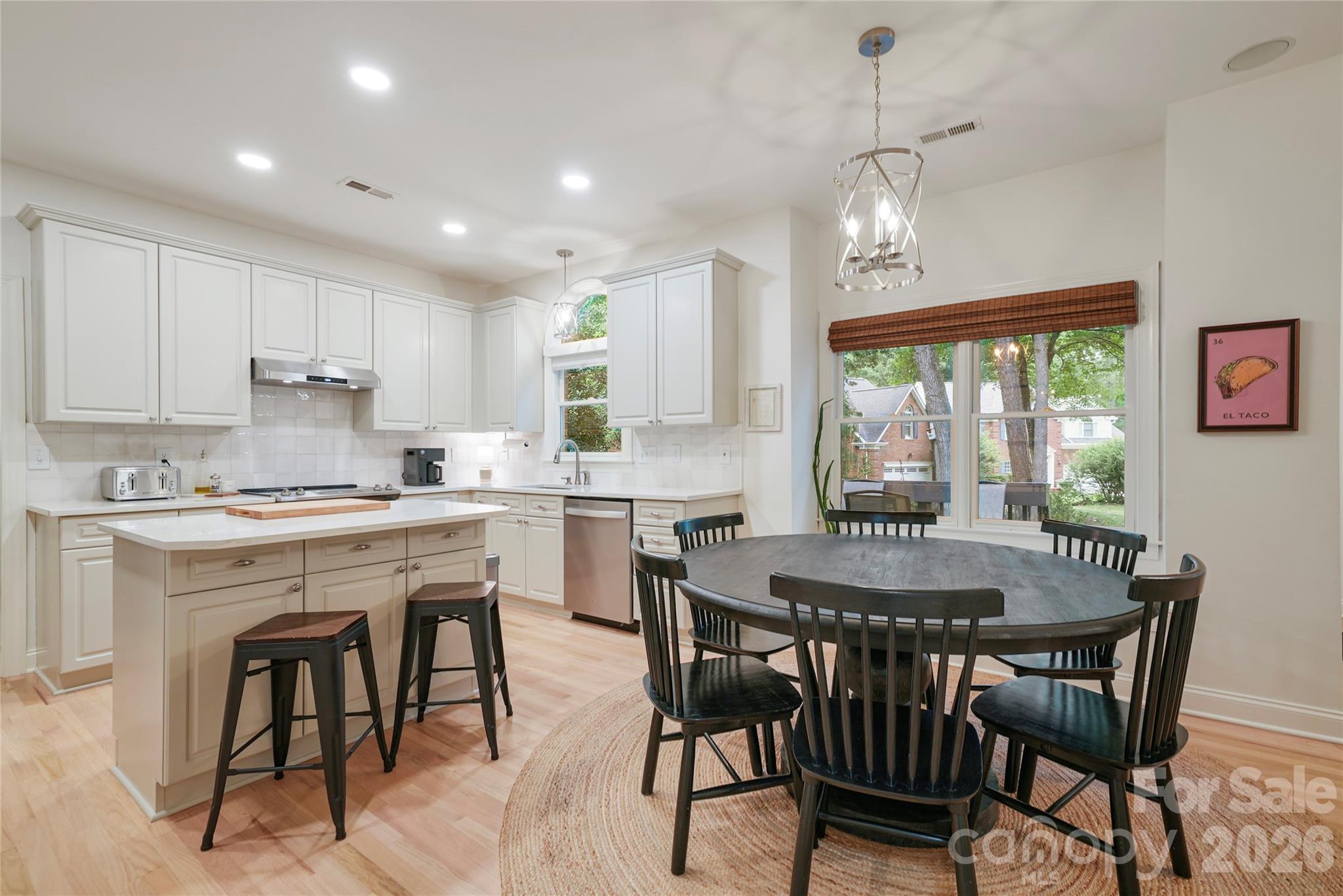 16002 Prestwoods Lane — Huntersville